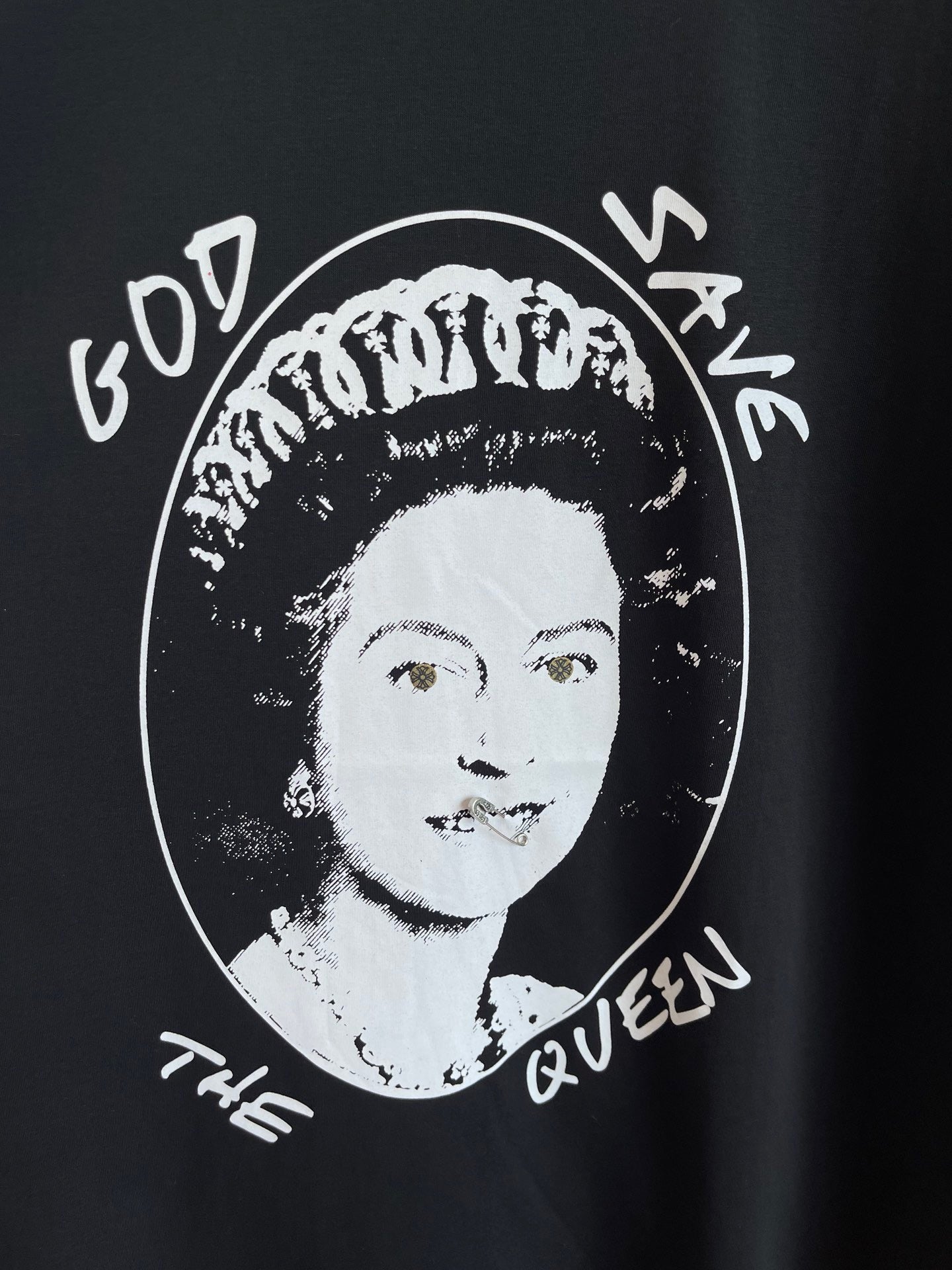 camiseta negra