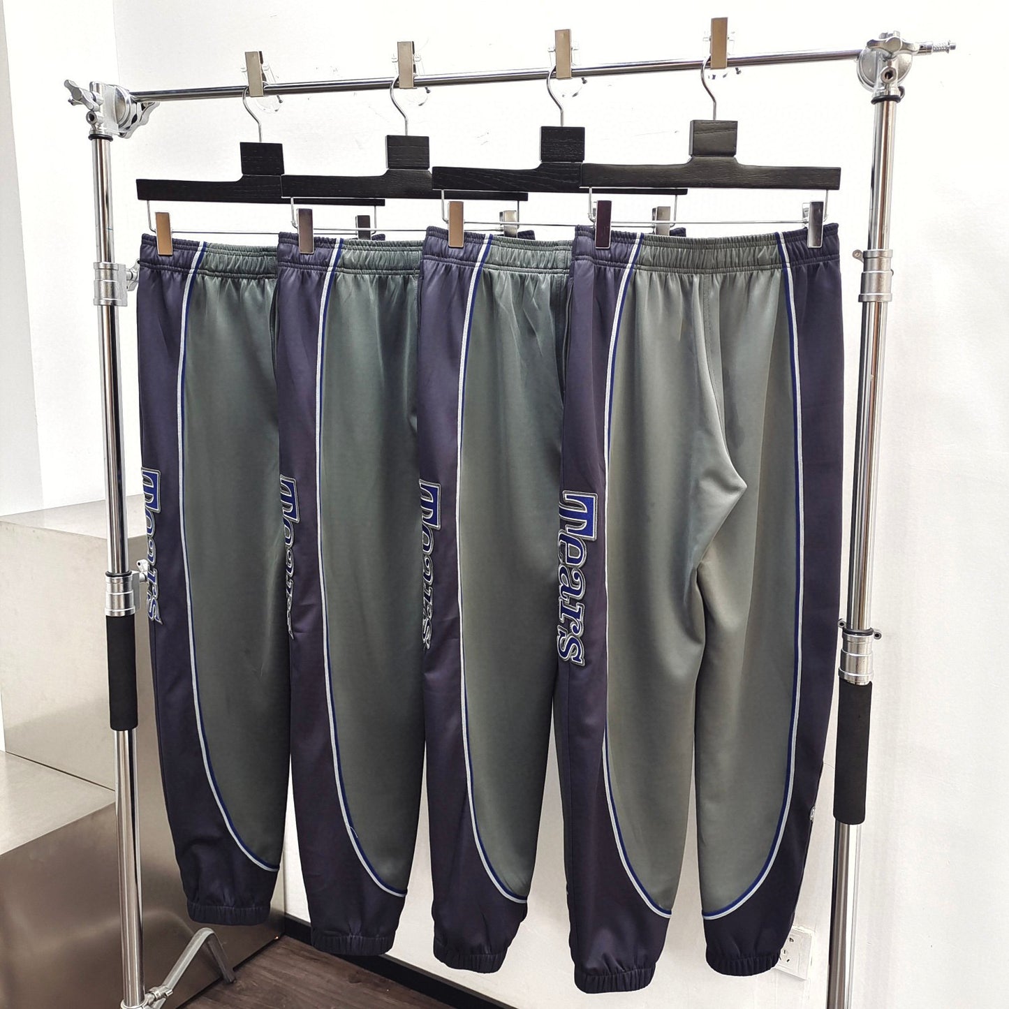 Mehrfarbige Hose