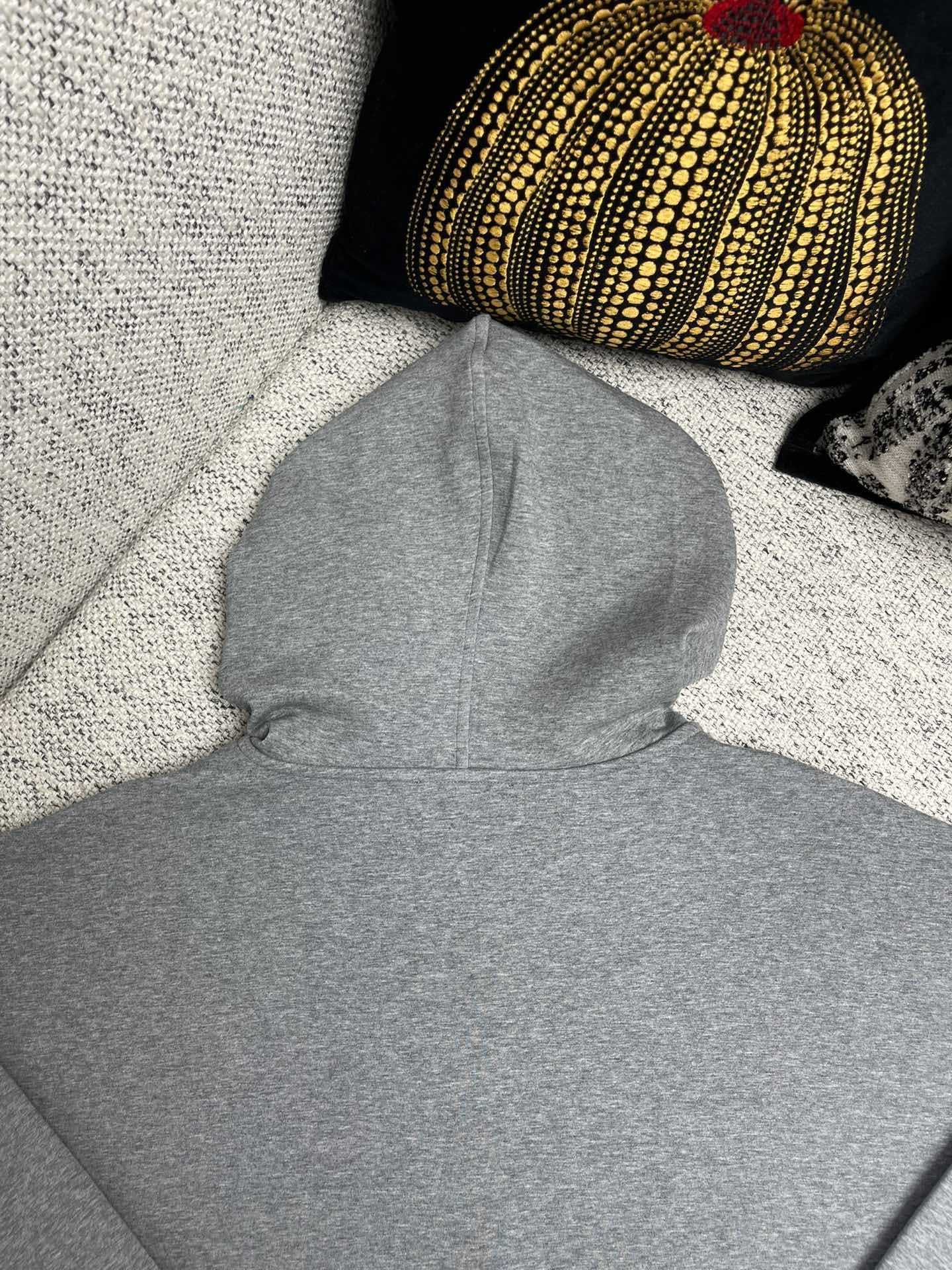Graue Jacke