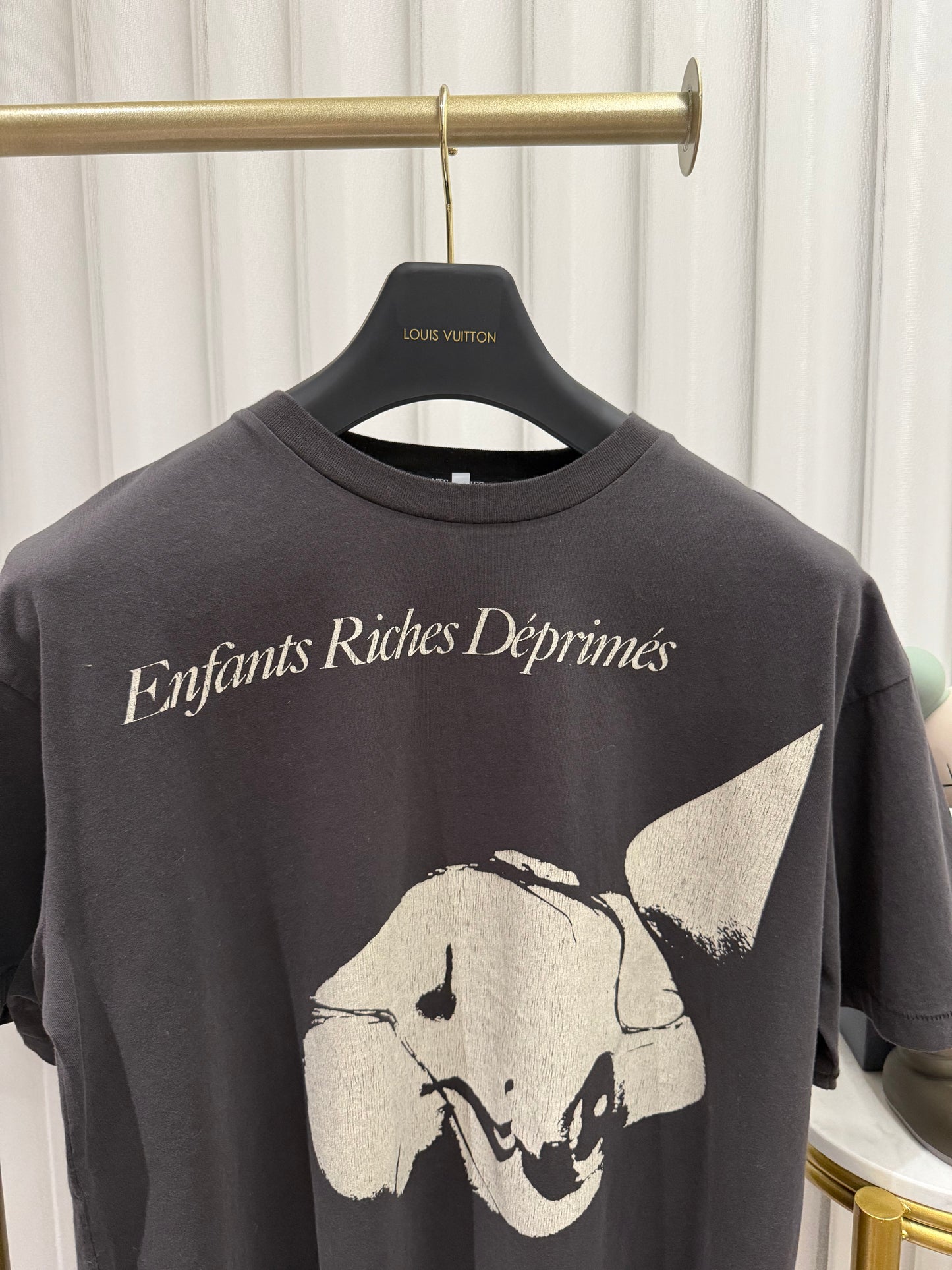 Schwarzes T-Shirt