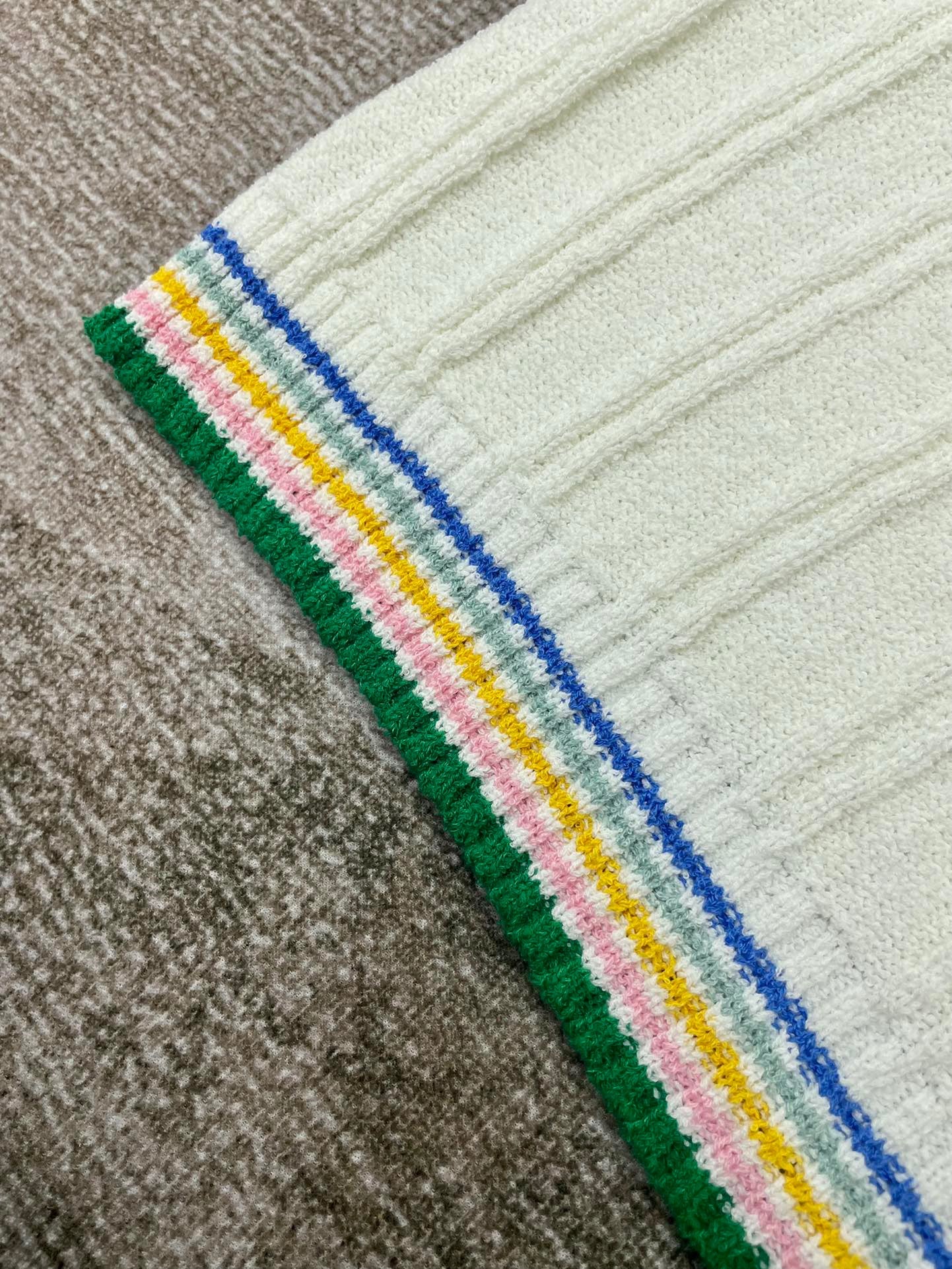Corto Blanco