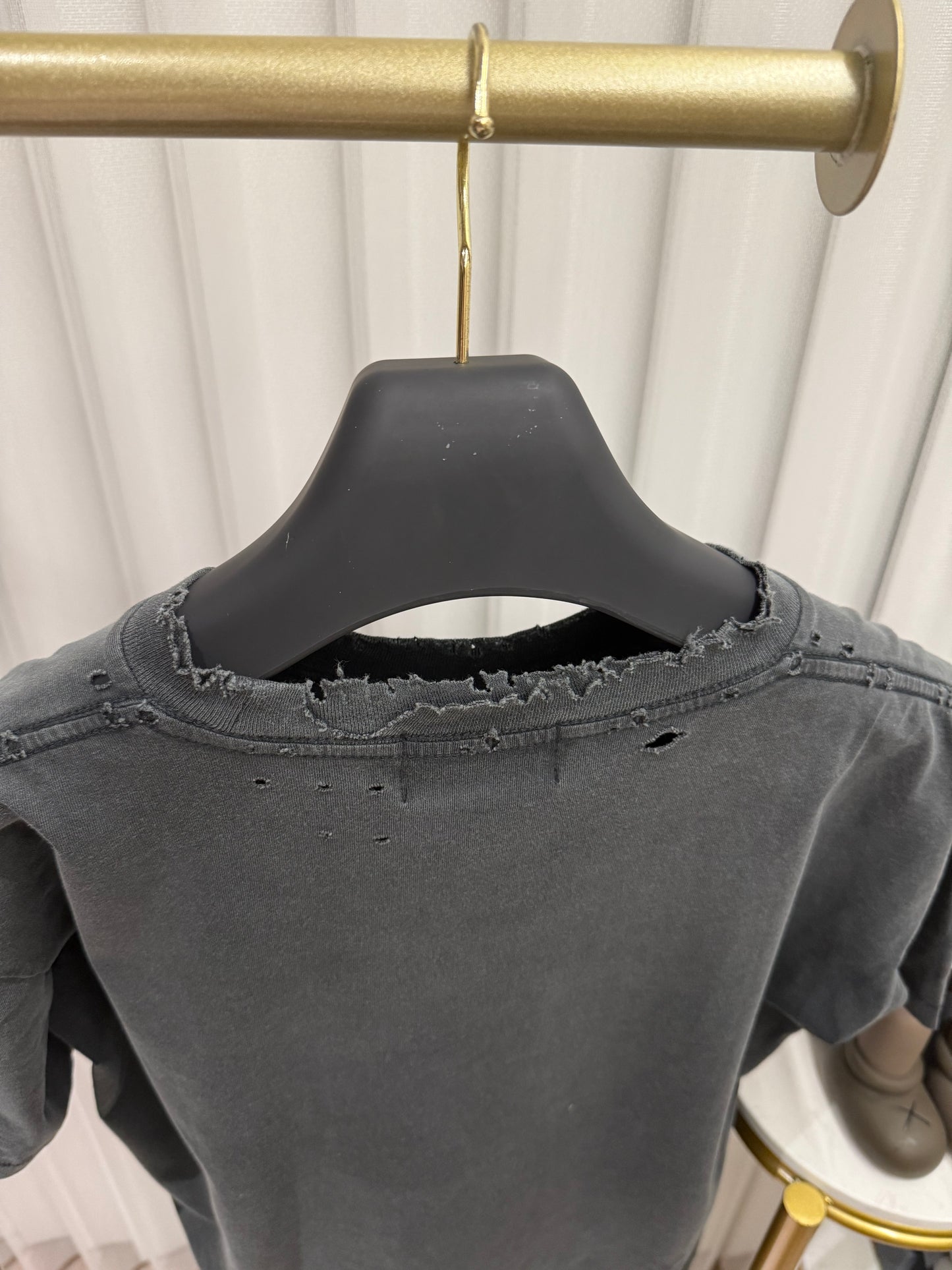 Schwarzes T-Shirt