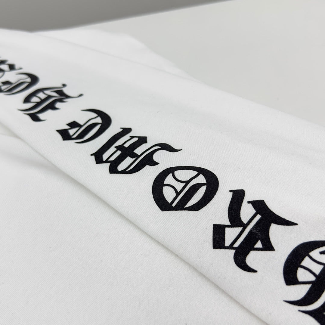Camiseta en blanco y negro