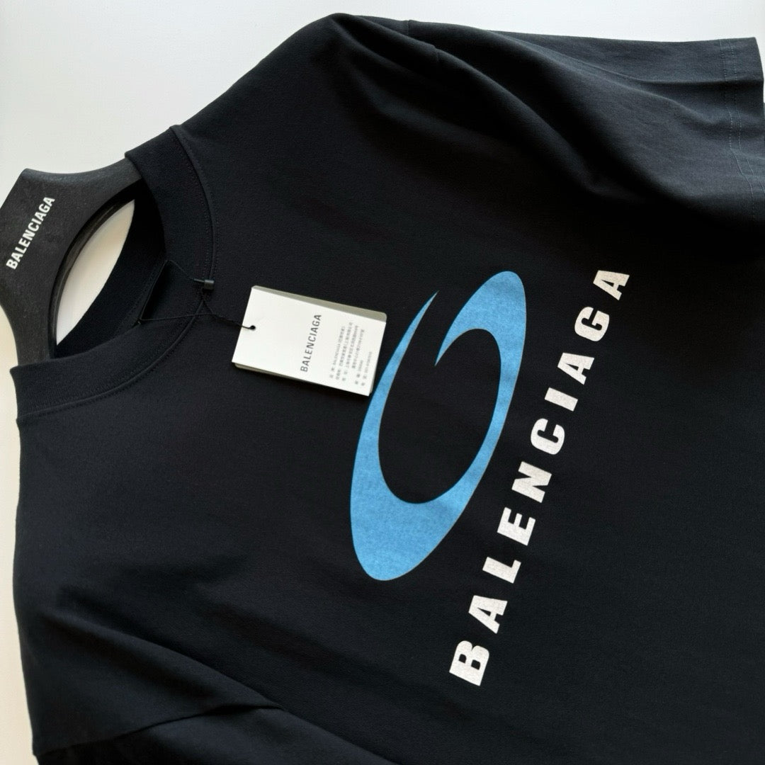 Camiseta en blanco y negro
