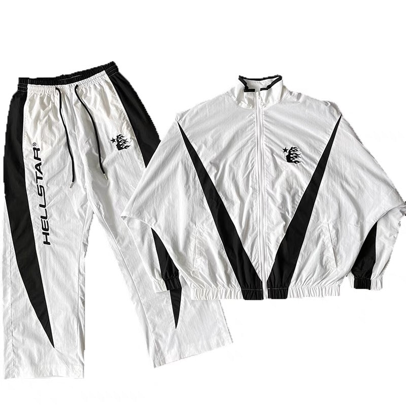 Weiß-schwarzes Trikot mit Hose