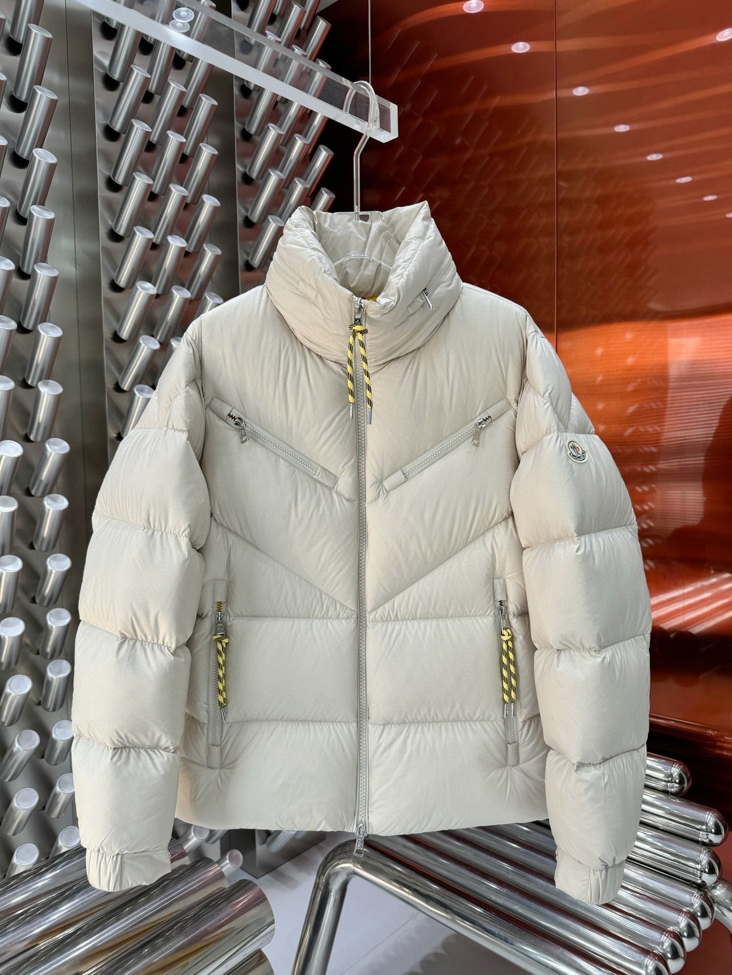 Weiße Jacke