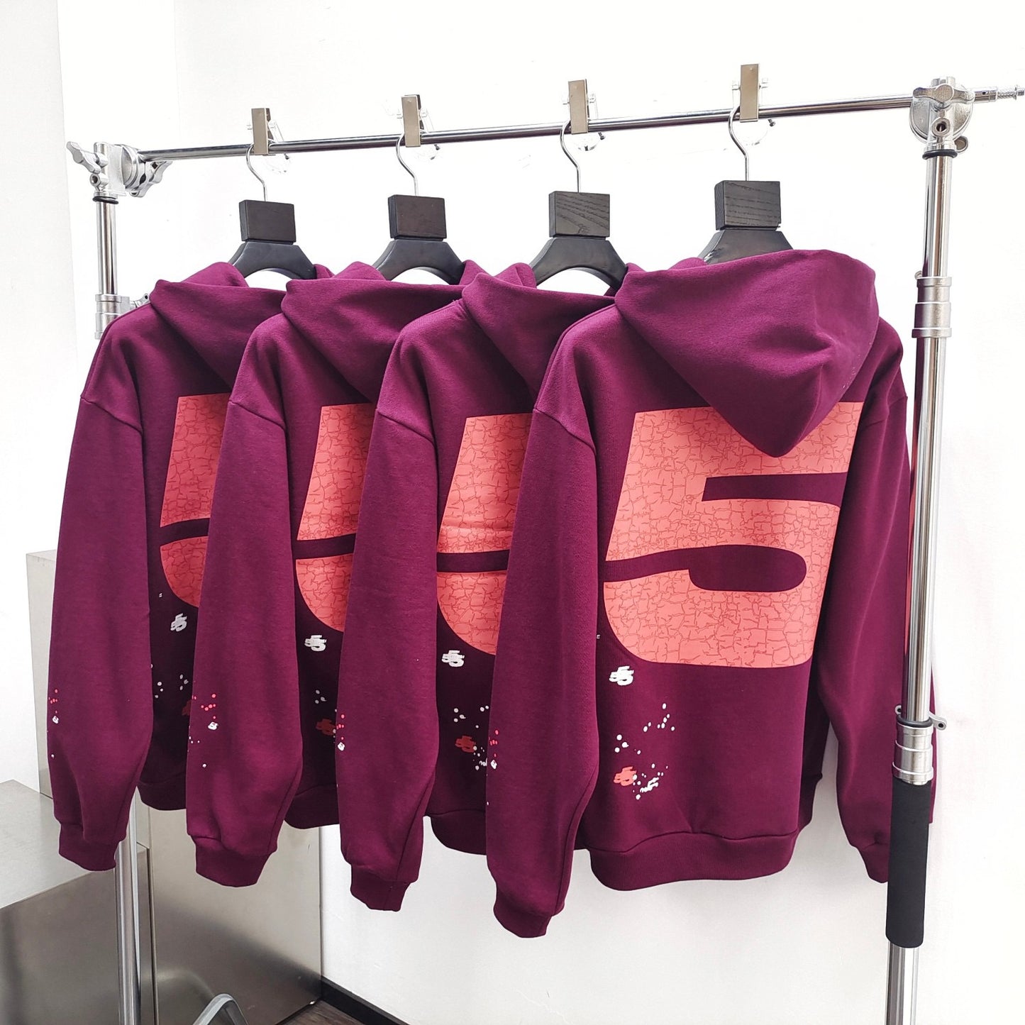 Sudadera con capucha roja rosa