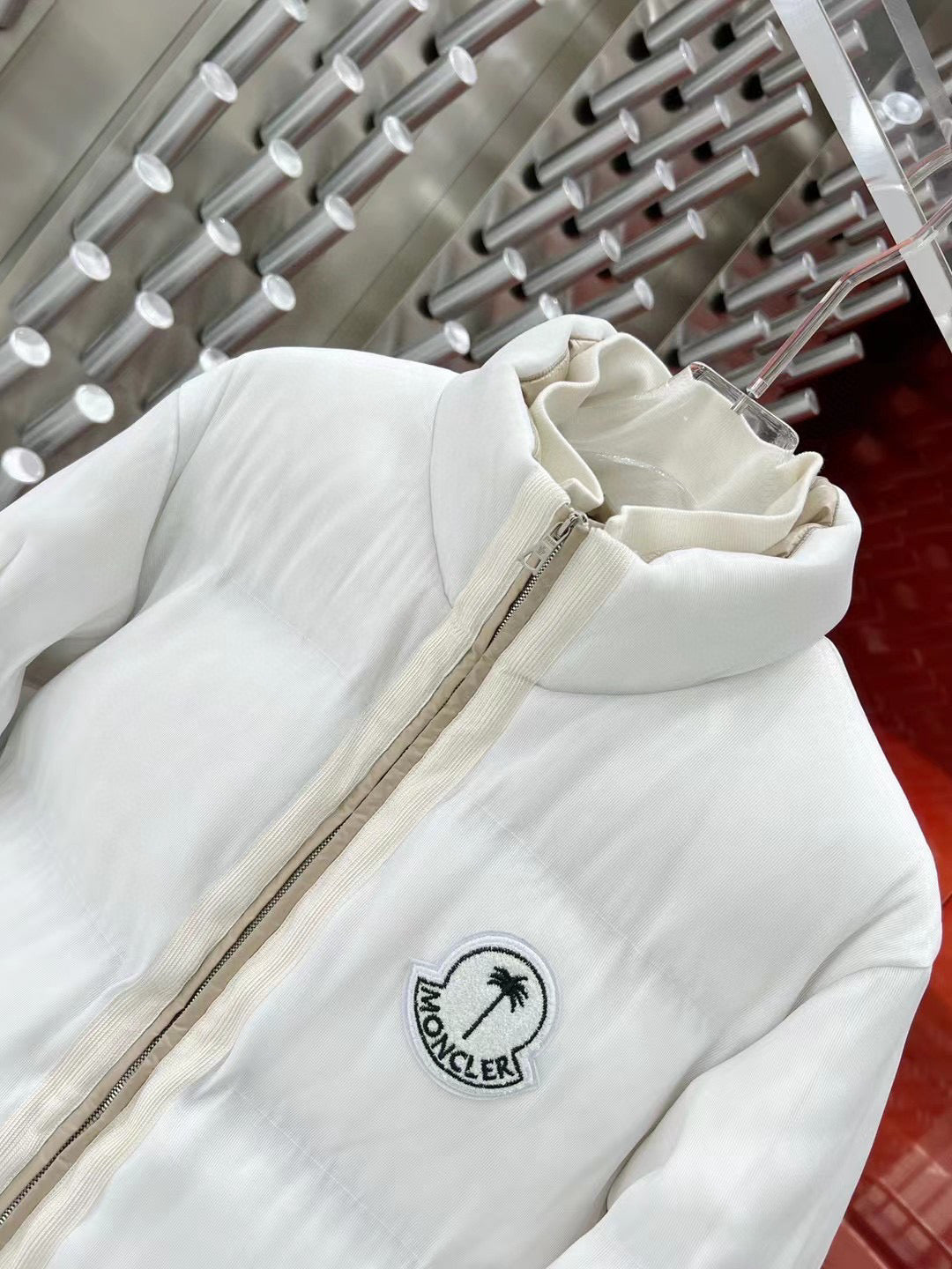 Weiße Jacke