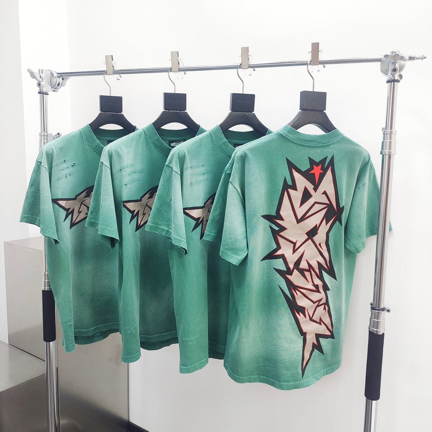 camiseta azul oscuro