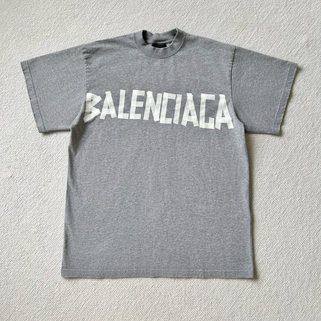 camiseta gris