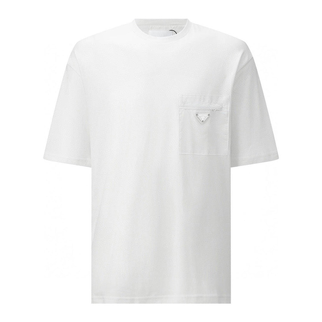 White T-shirt - Size M