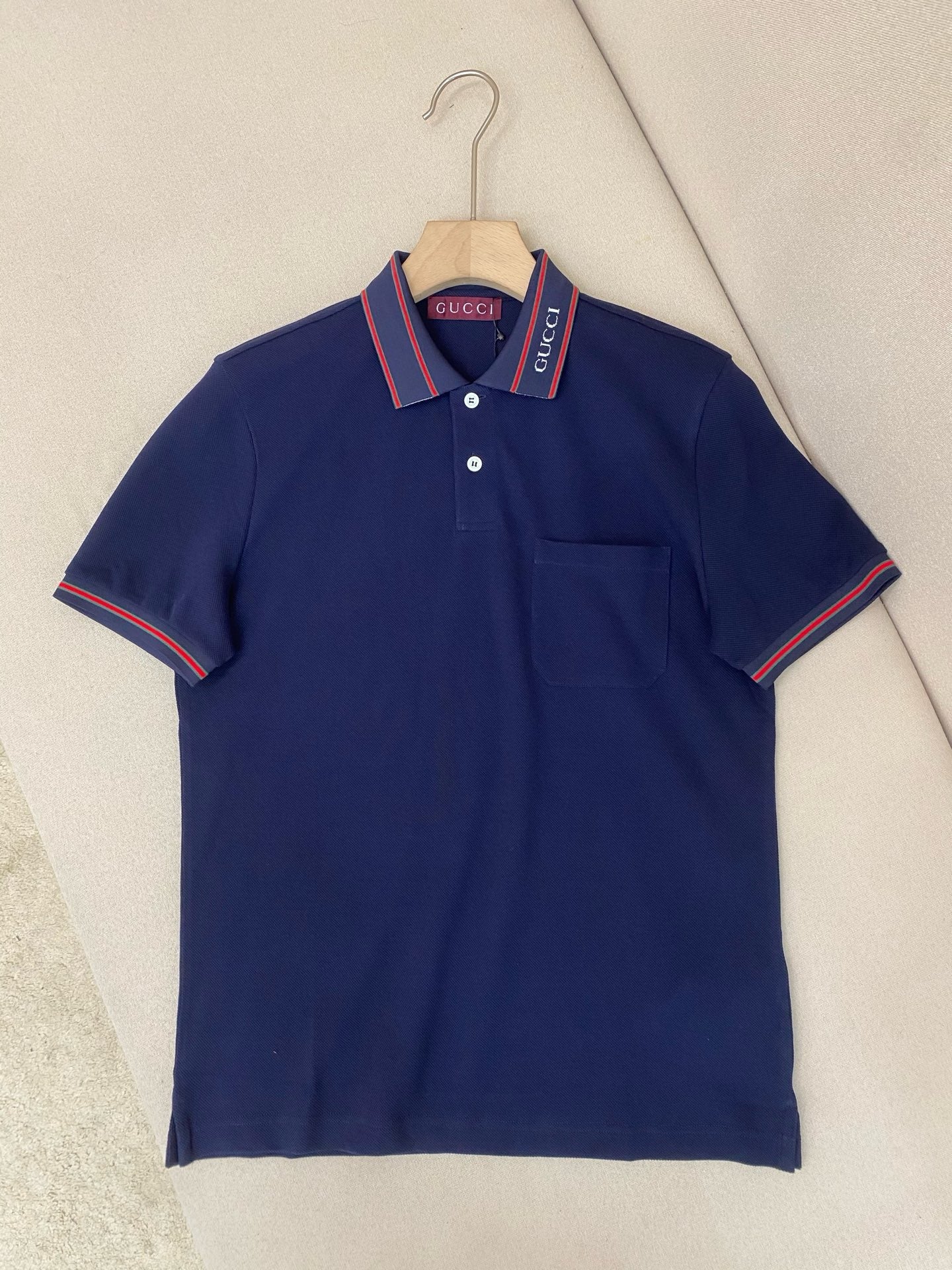 Mehrfarbiges T-Shirt