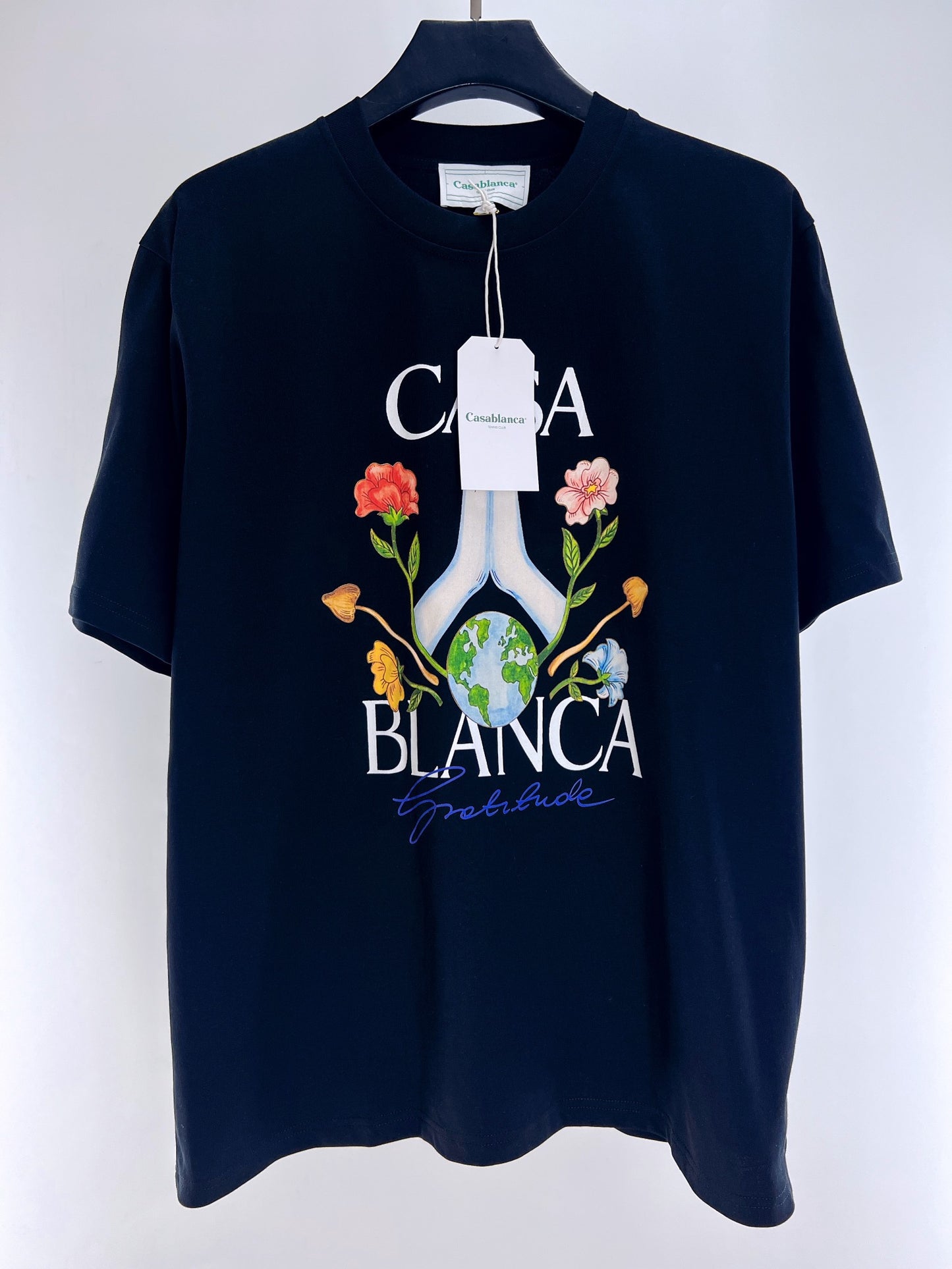 Blaues und gelbes T-Shirt