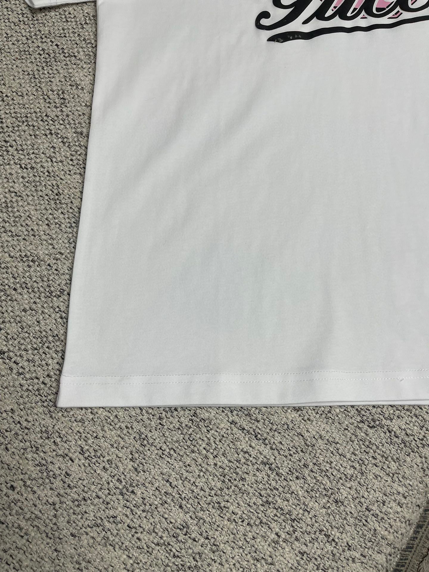 Weißes T-Shirt