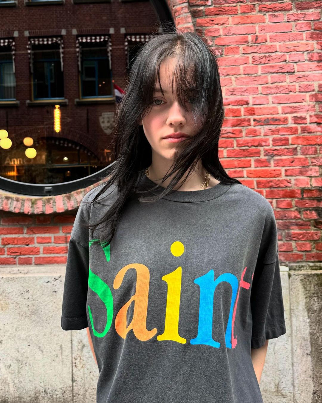 Camiseta negra oscura