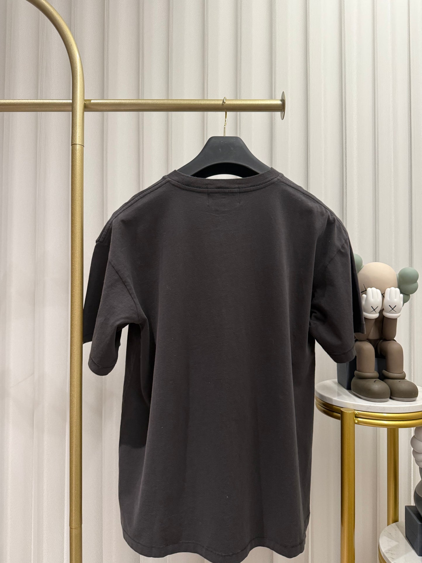 Schwarzes T-Shirt