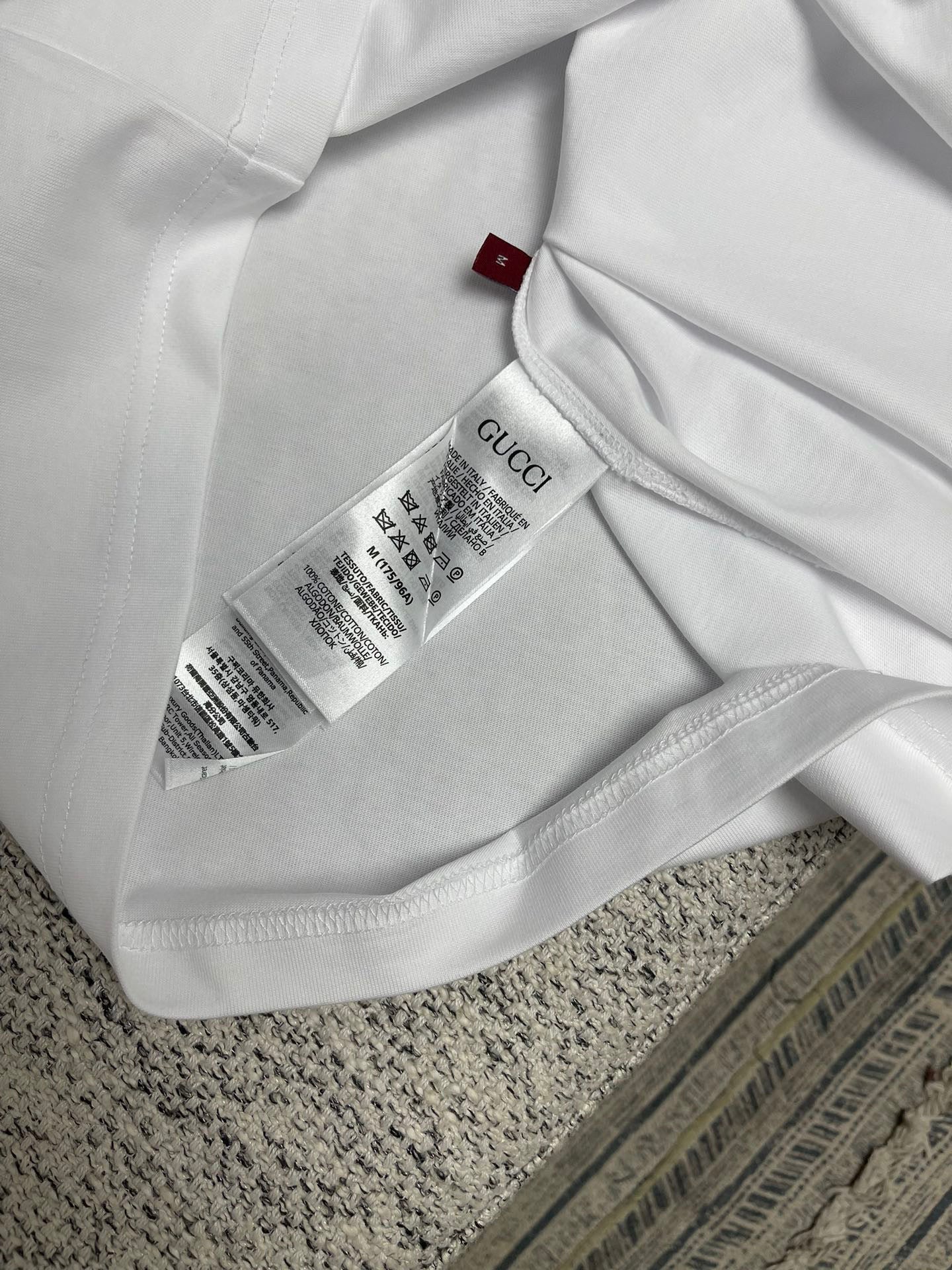 Weißes T-Shirt