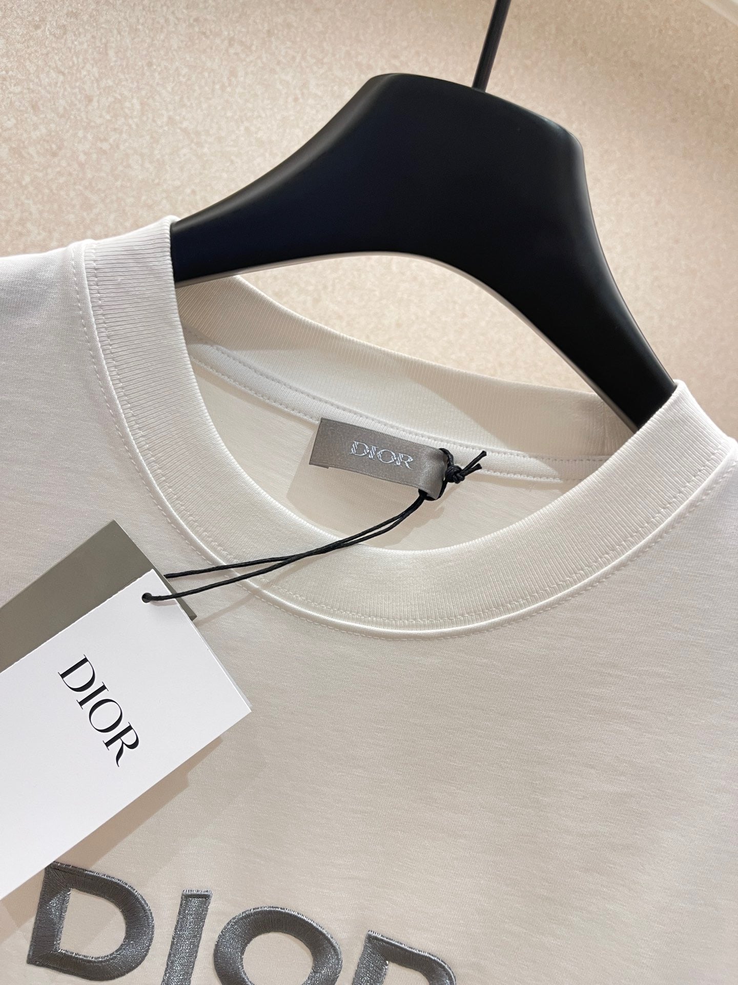 Blau-weißes T-Shirt