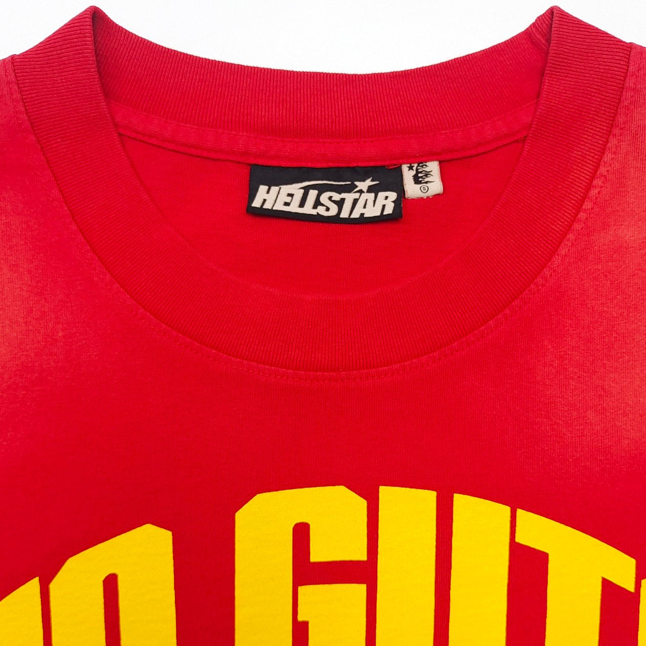 camiseta roja