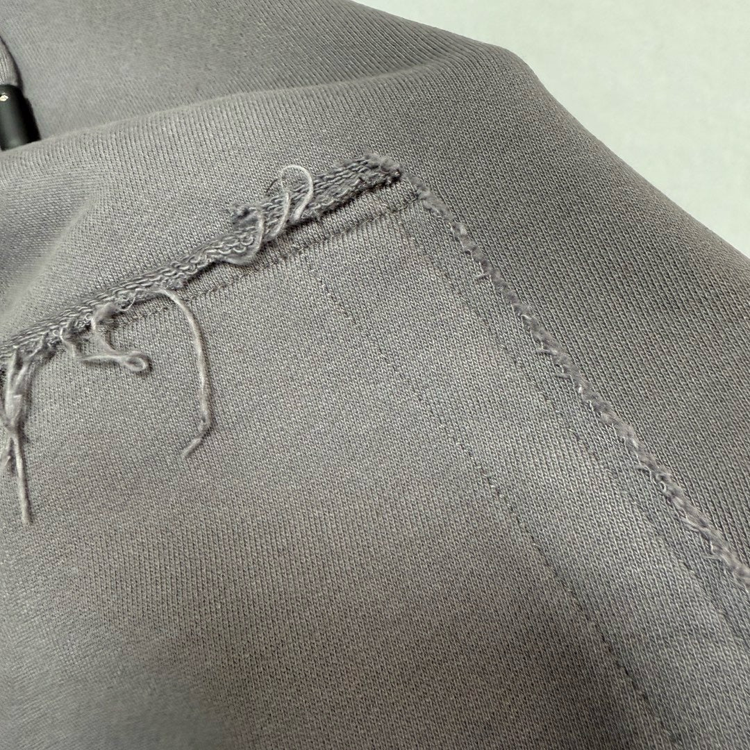 Sudadera con capucha gris oscuro