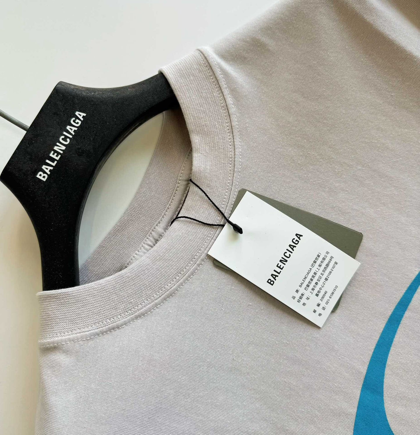 Camiseta en blanco y negro