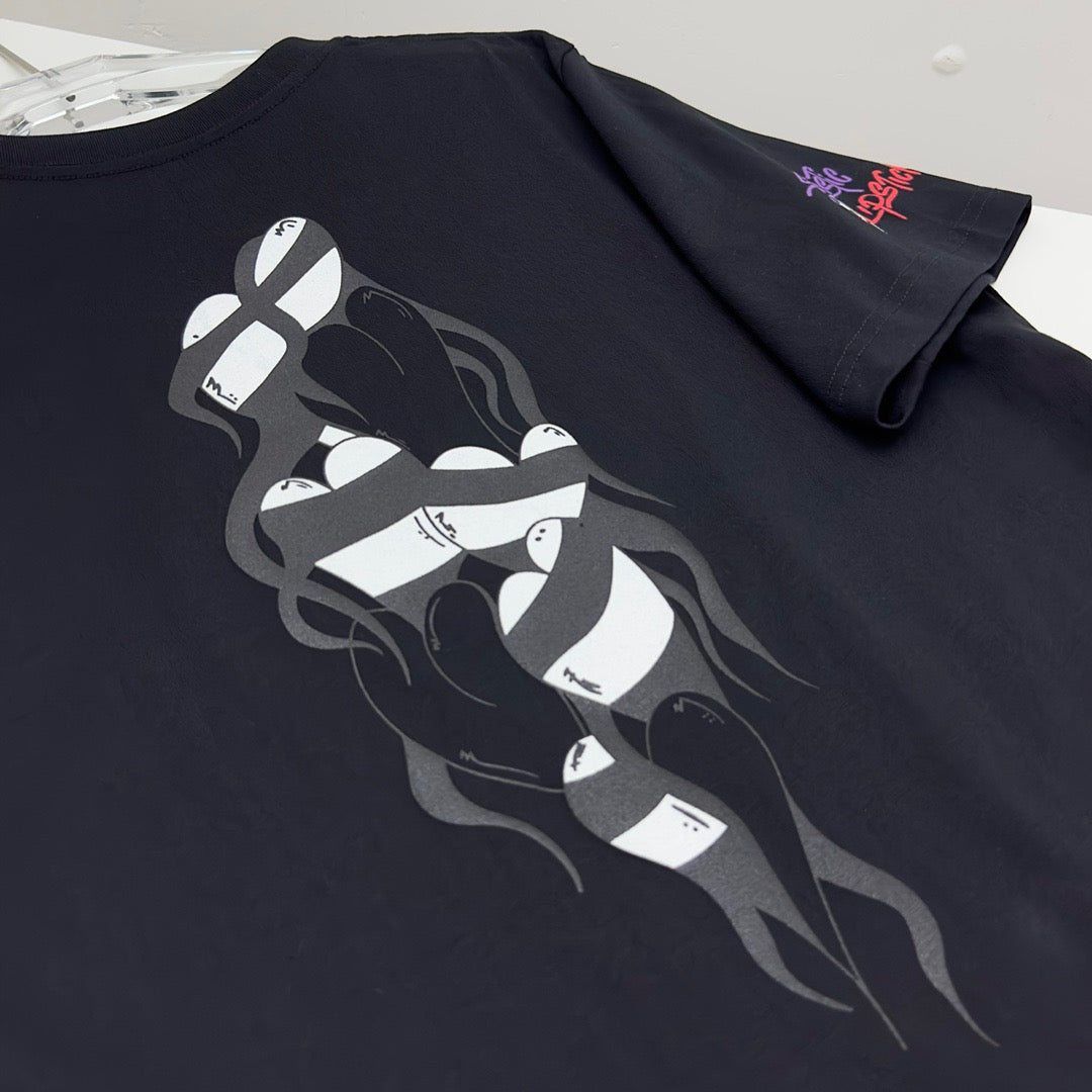 camiseta negra