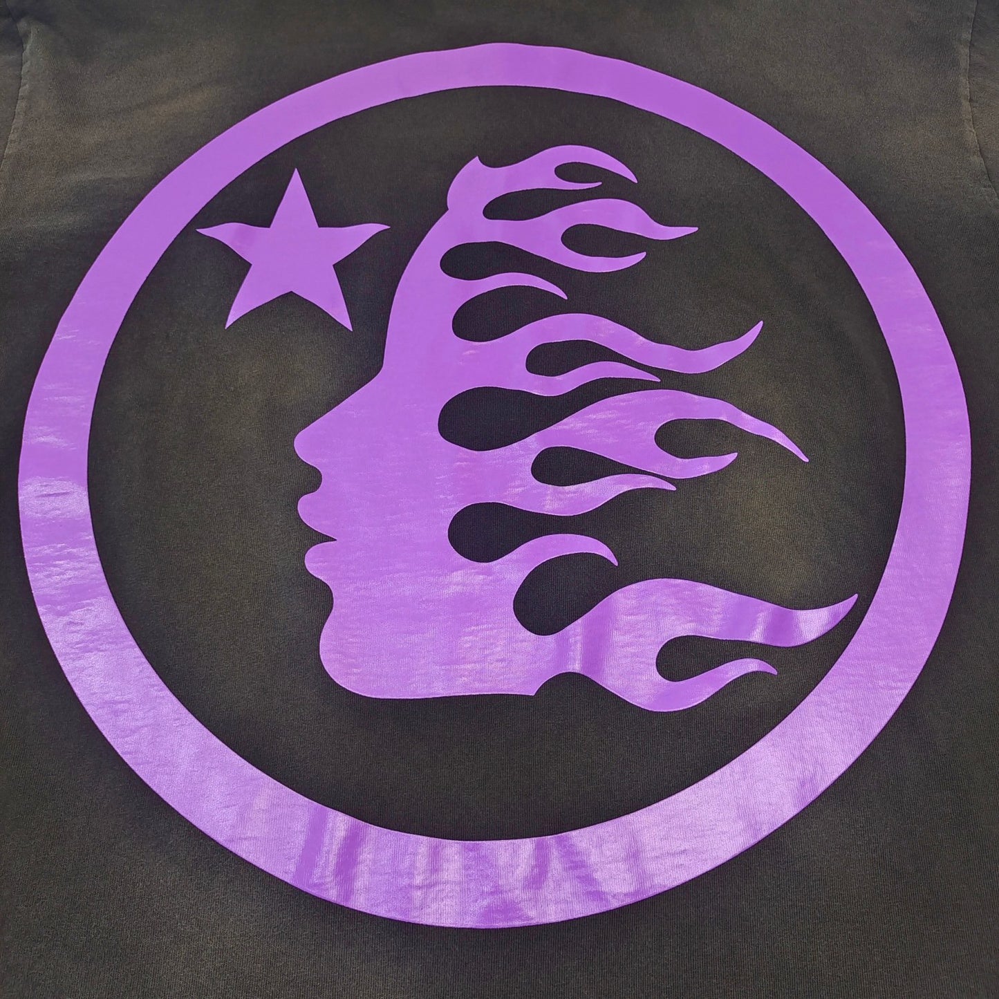 Camiseta negra oscura