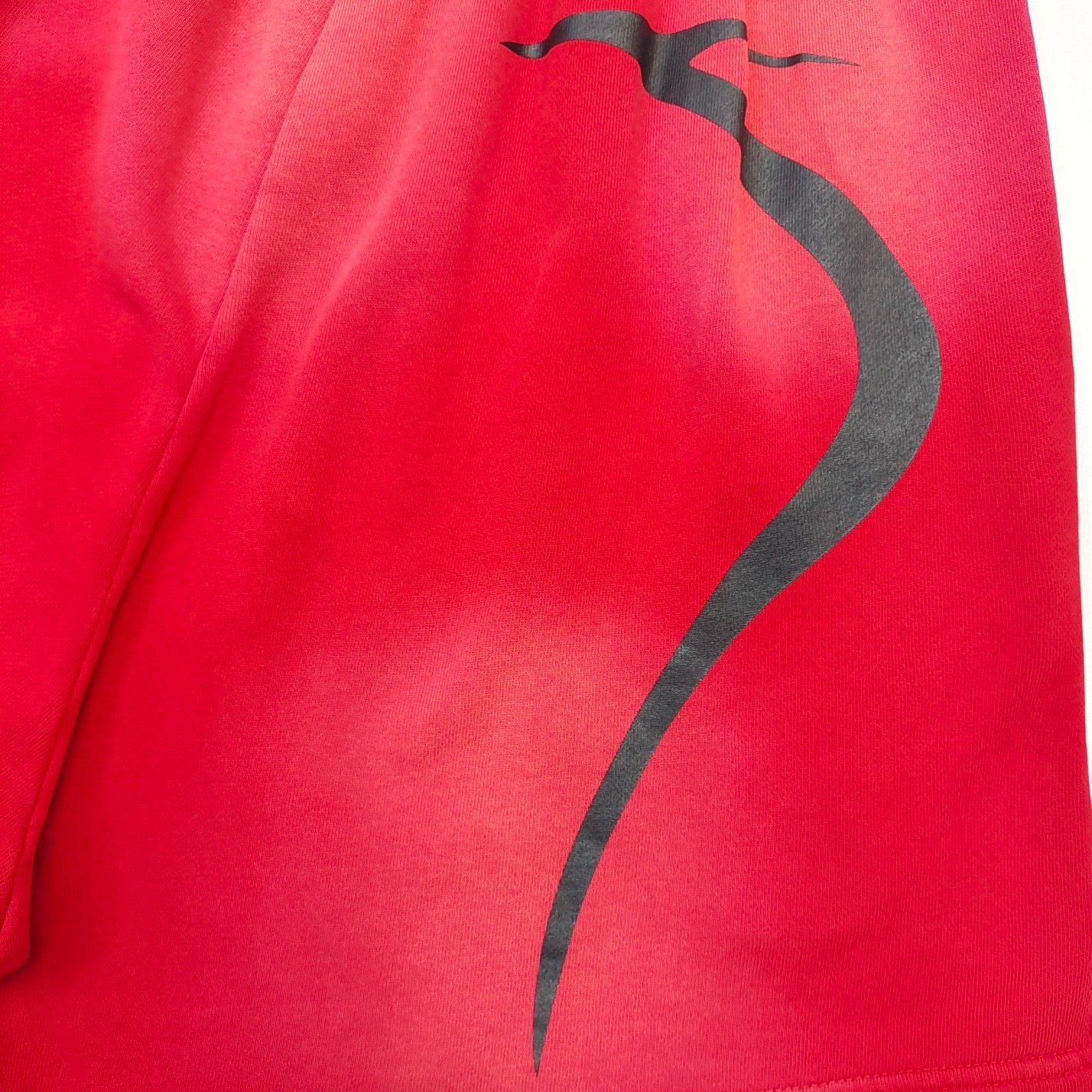 Rojo oscuro corto