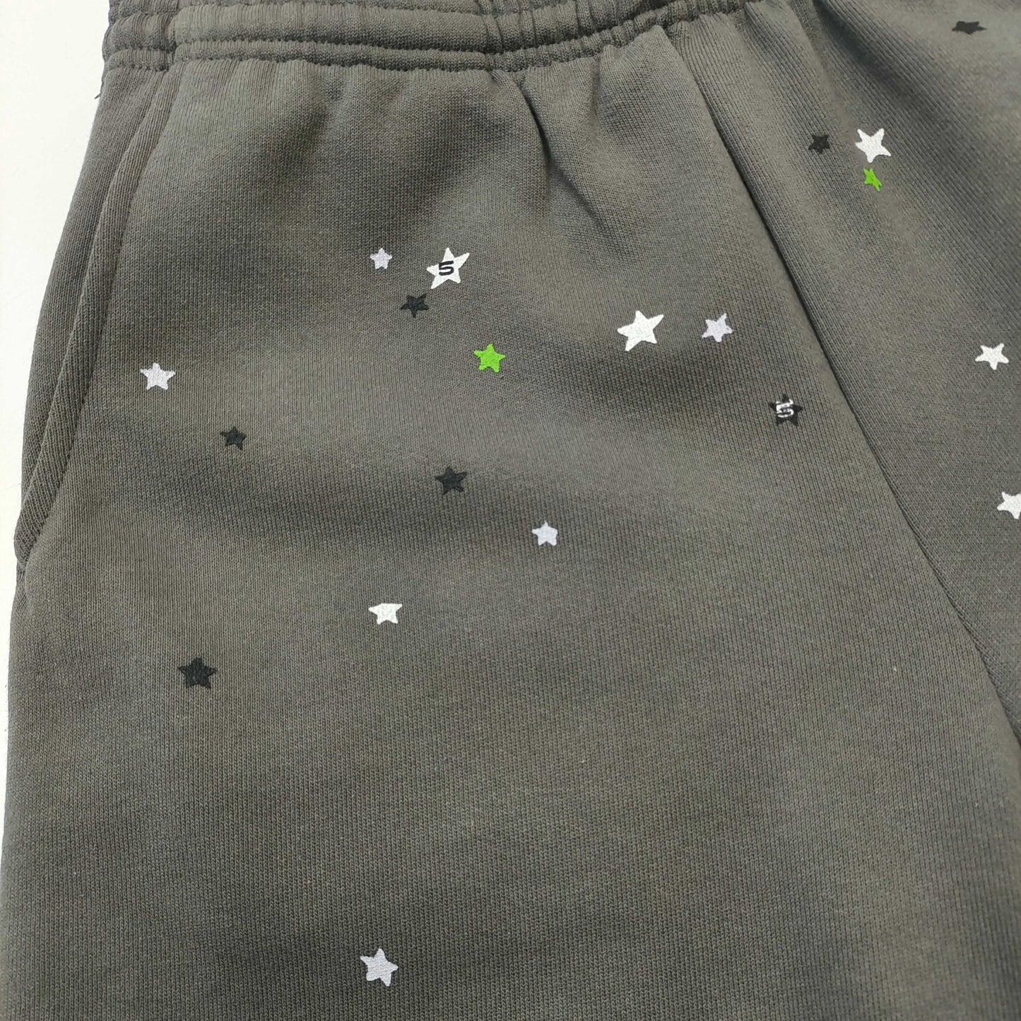 Pantalón gris