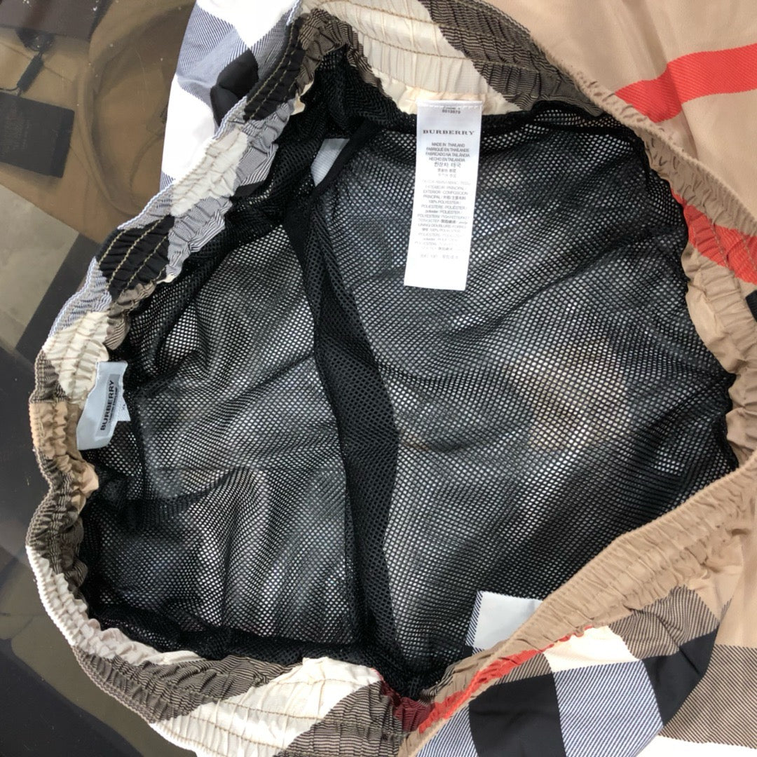 Mehrfarbige Shorts
