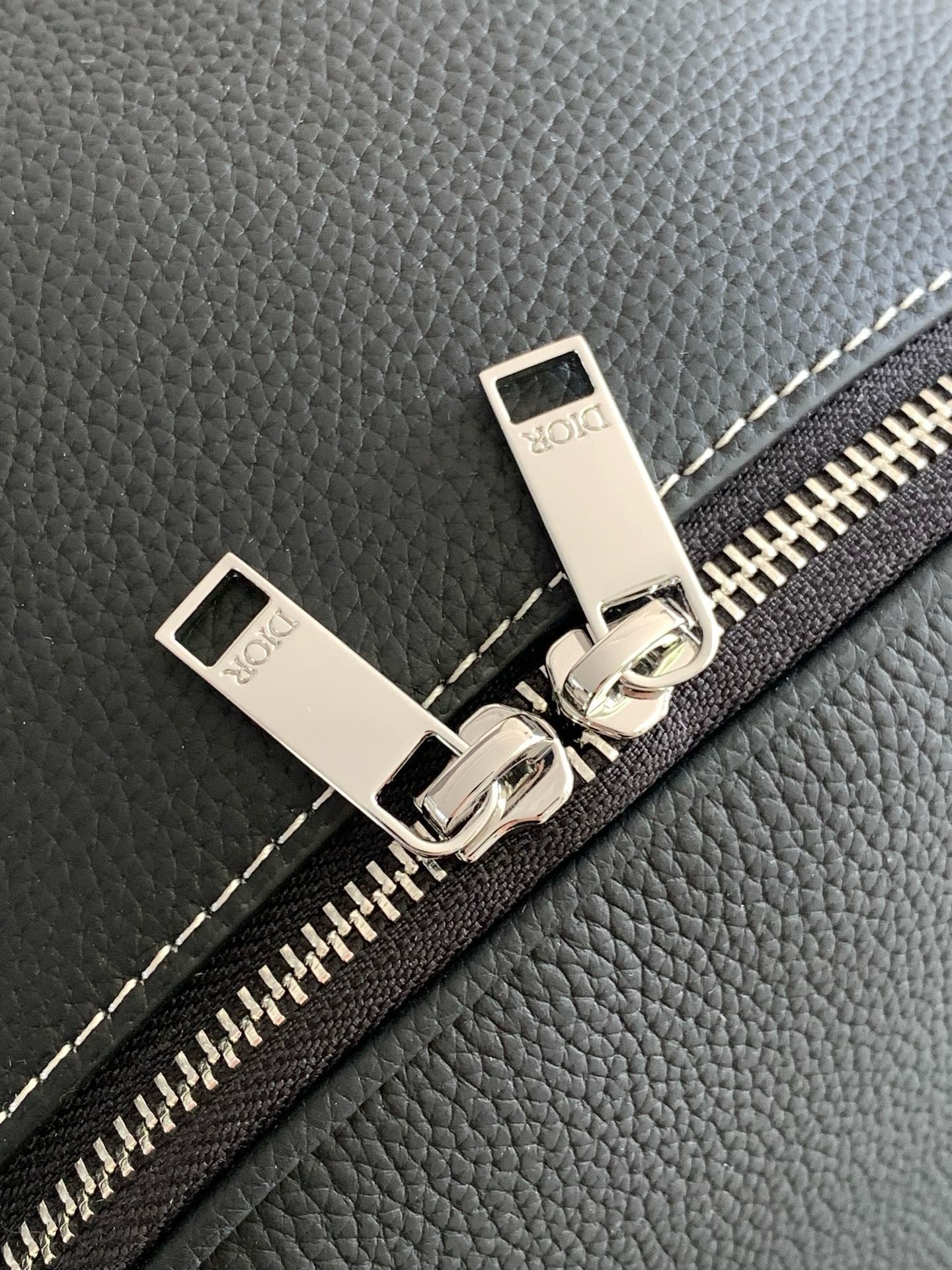 Mehrfarbige Tasche