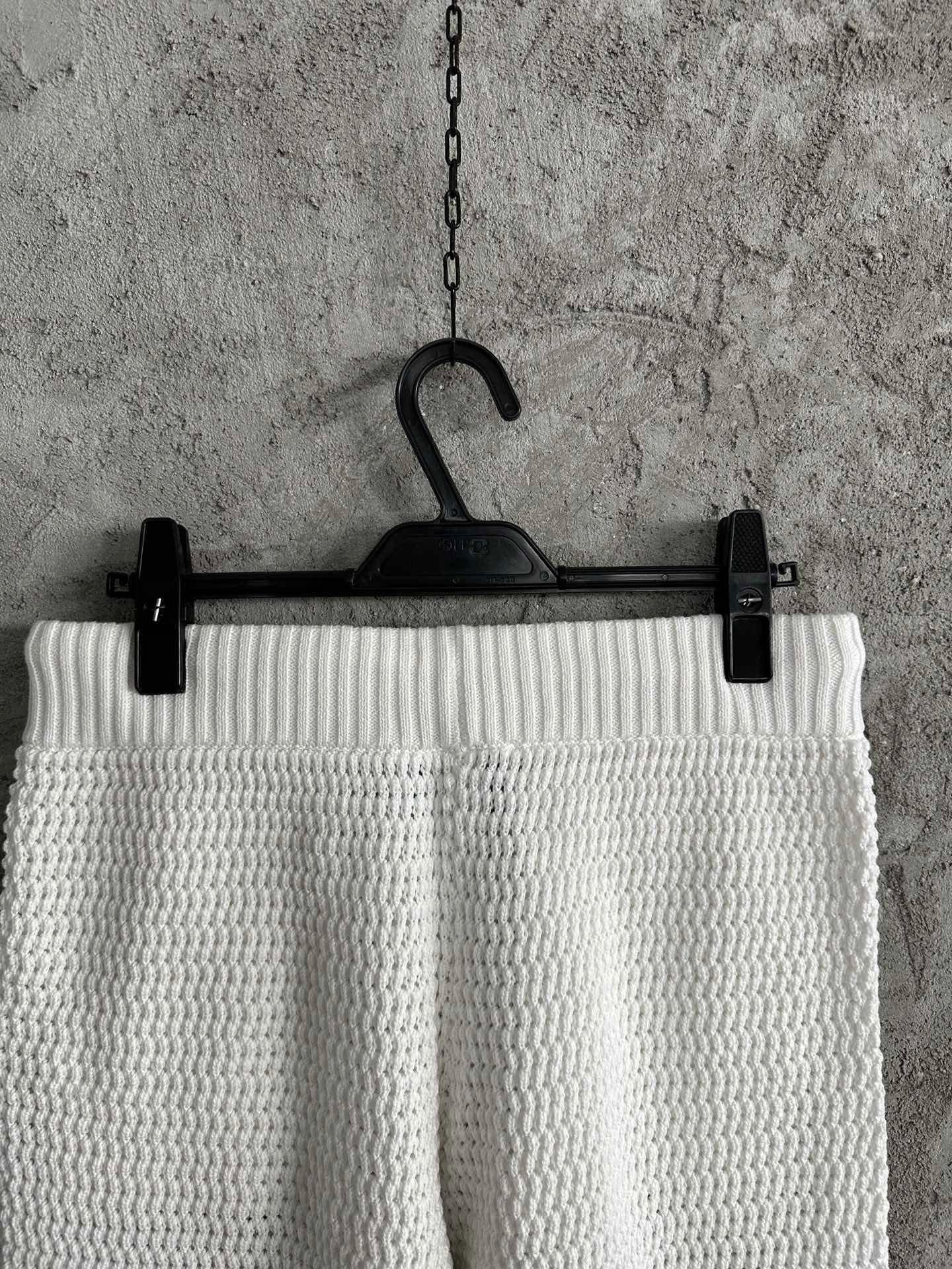 Weiß schwarz Short