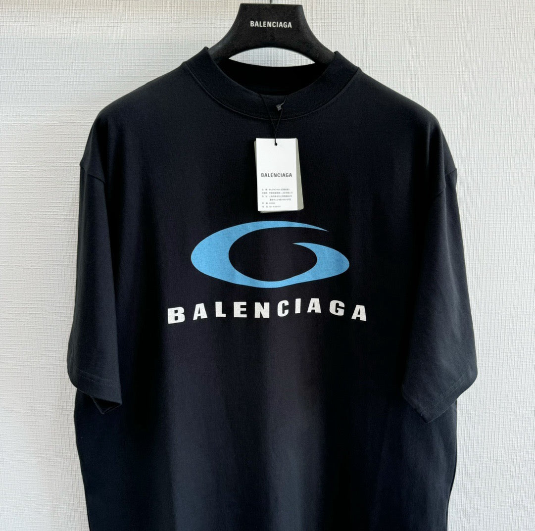 Camiseta en blanco y negro