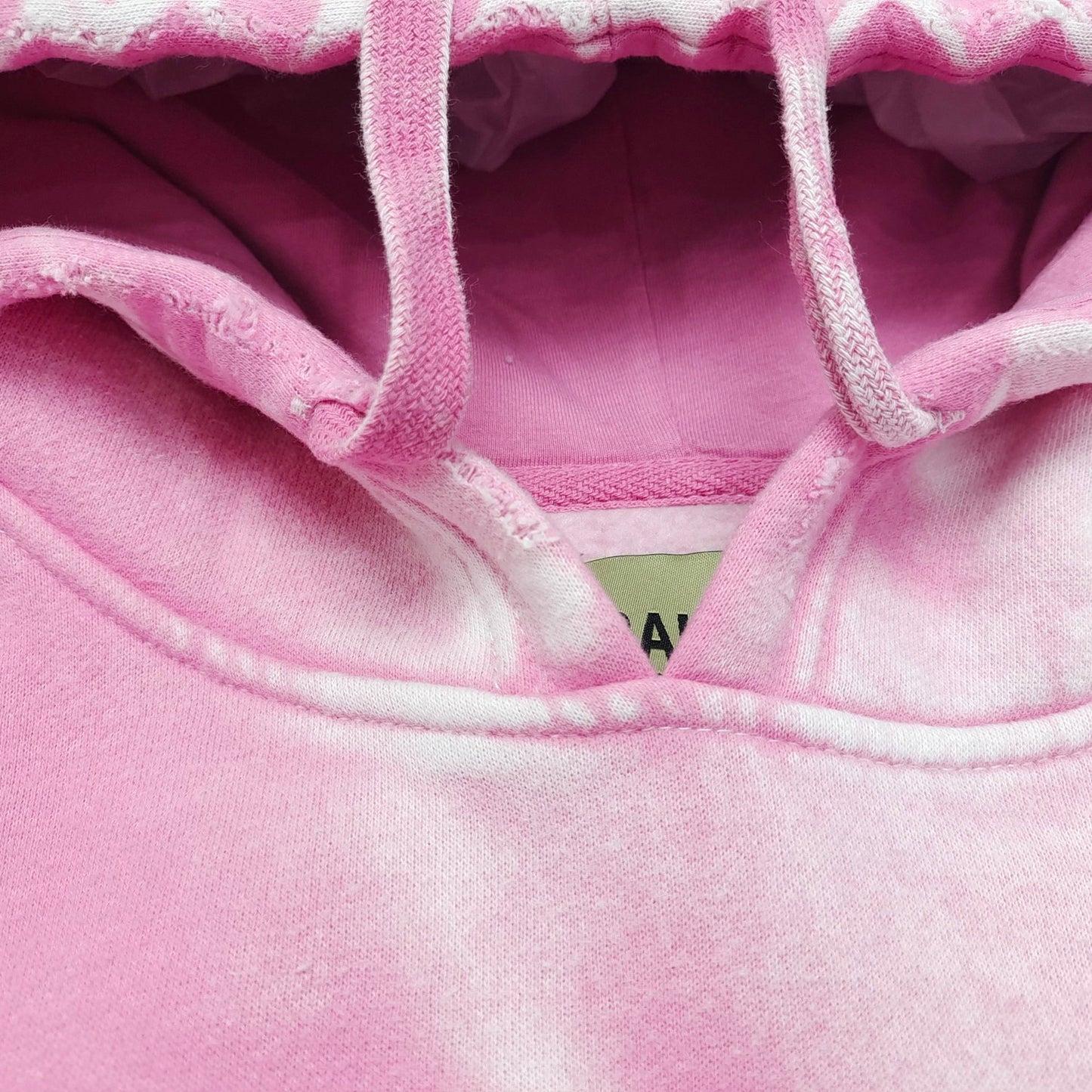 Sudadera con capucha amarilla y rosa