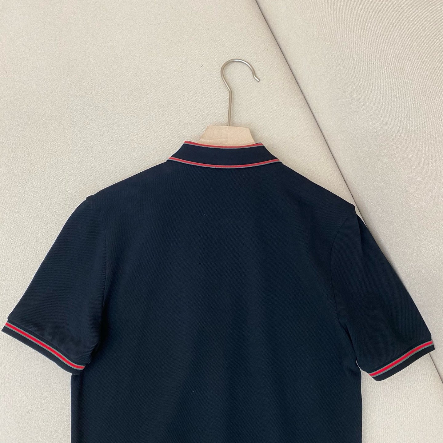 Mehrfarbiges T-Shirt
