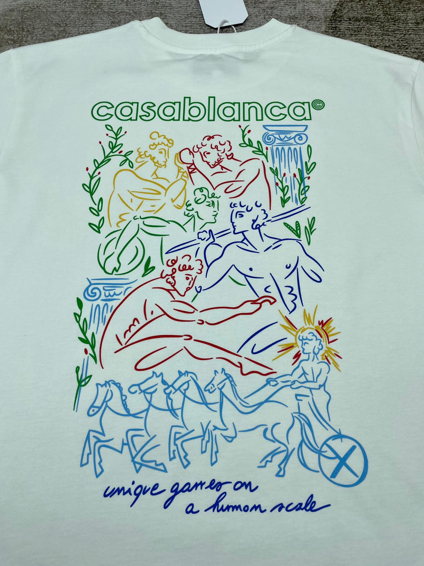 Camiseta en blanco y negro