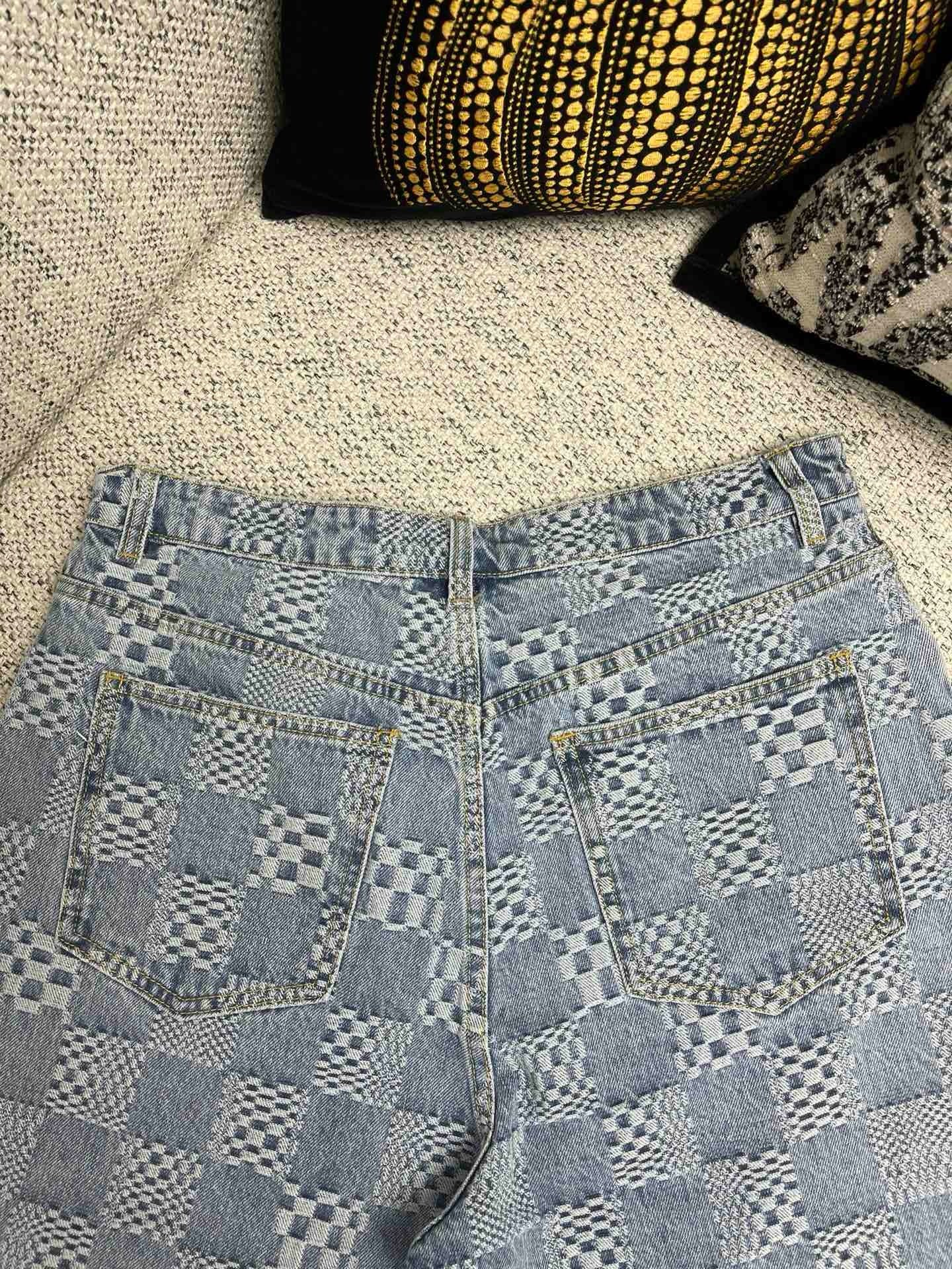 Pantalón corto gris