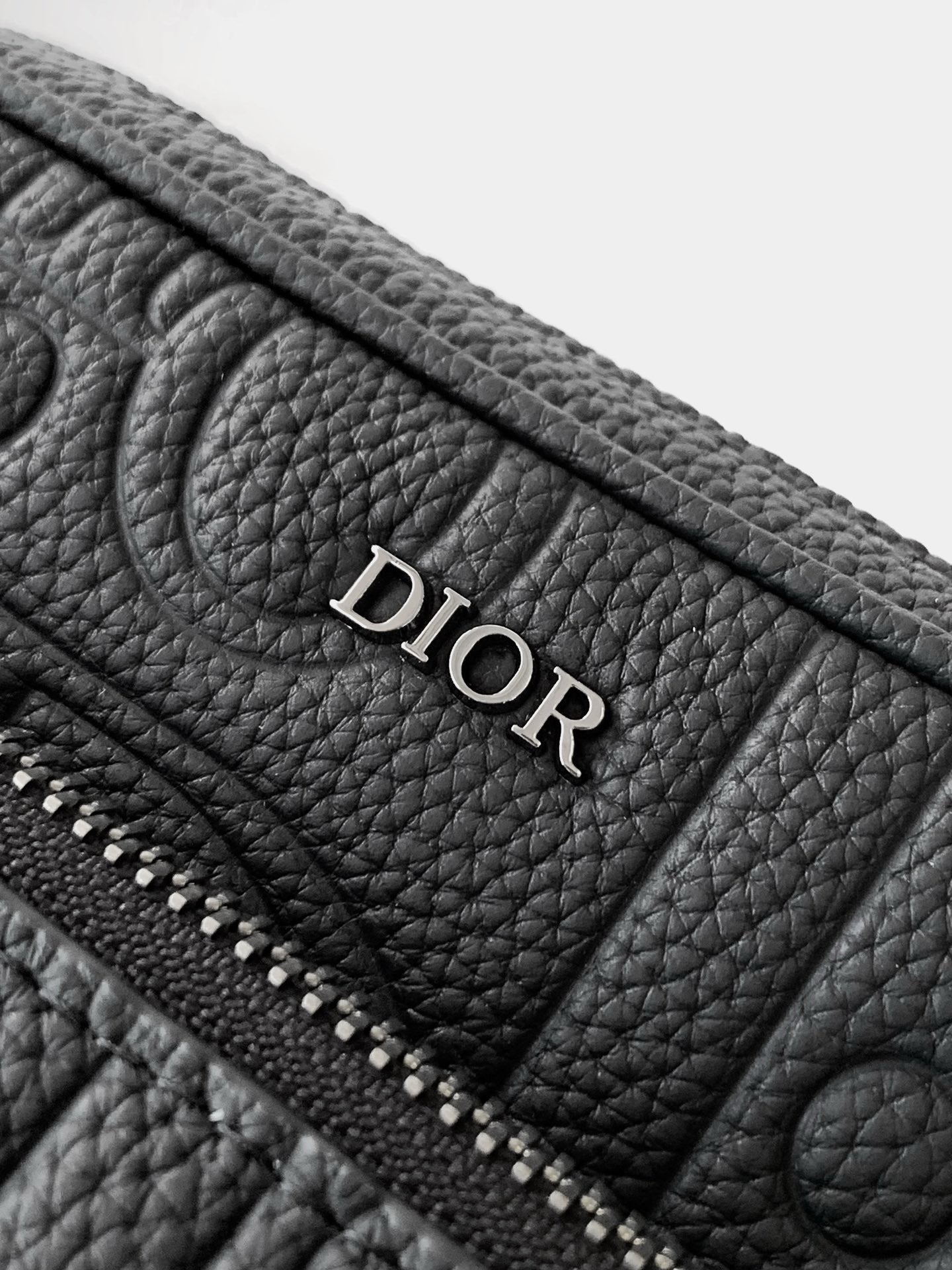 Bolsa gris azul y negra