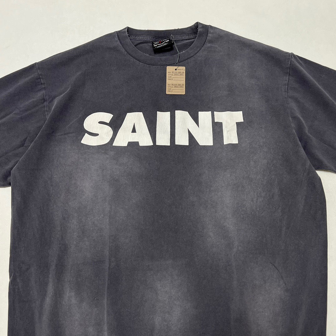 Camiseta negra oscura