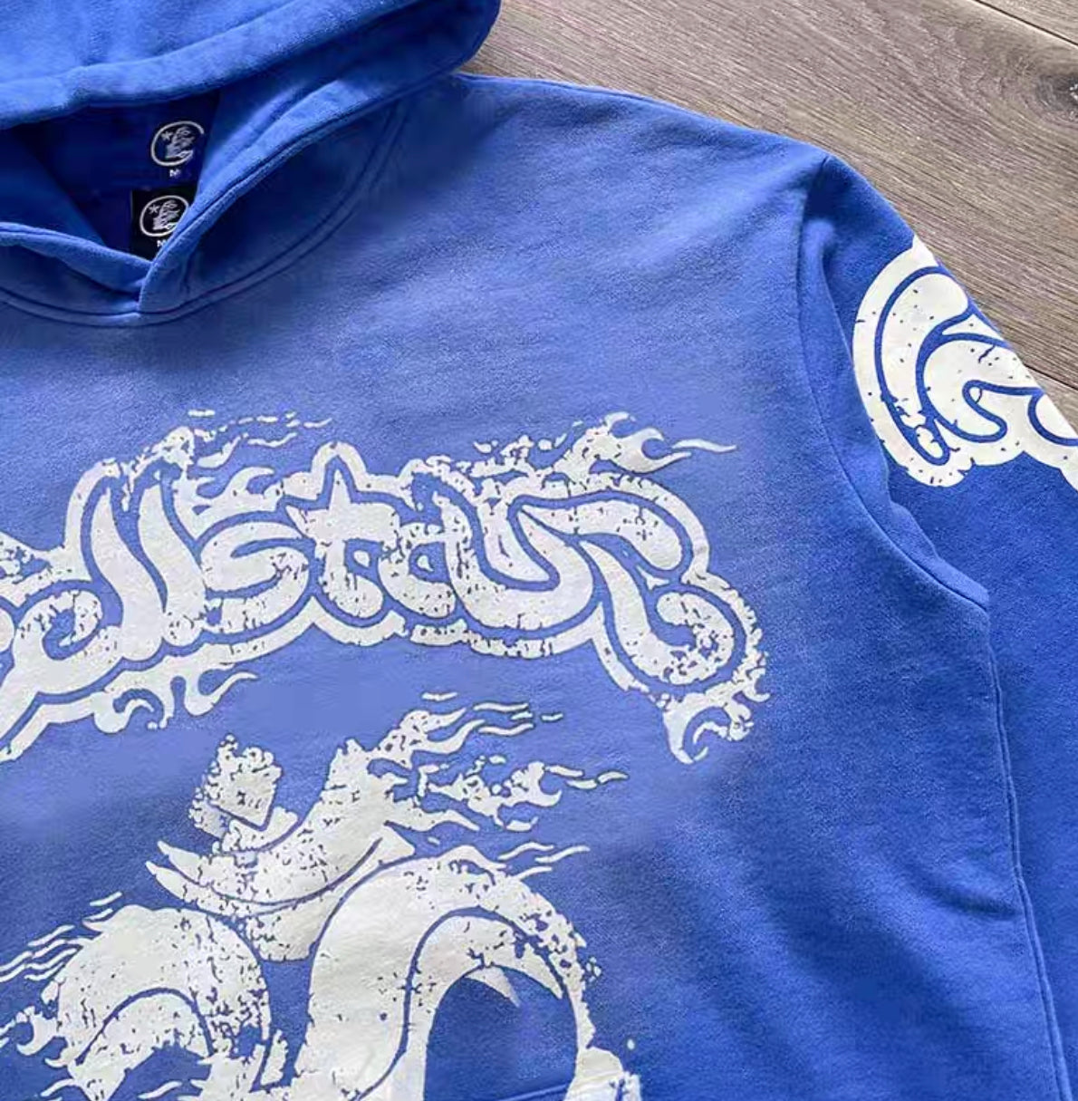 Blauer Hoodie mit Hose