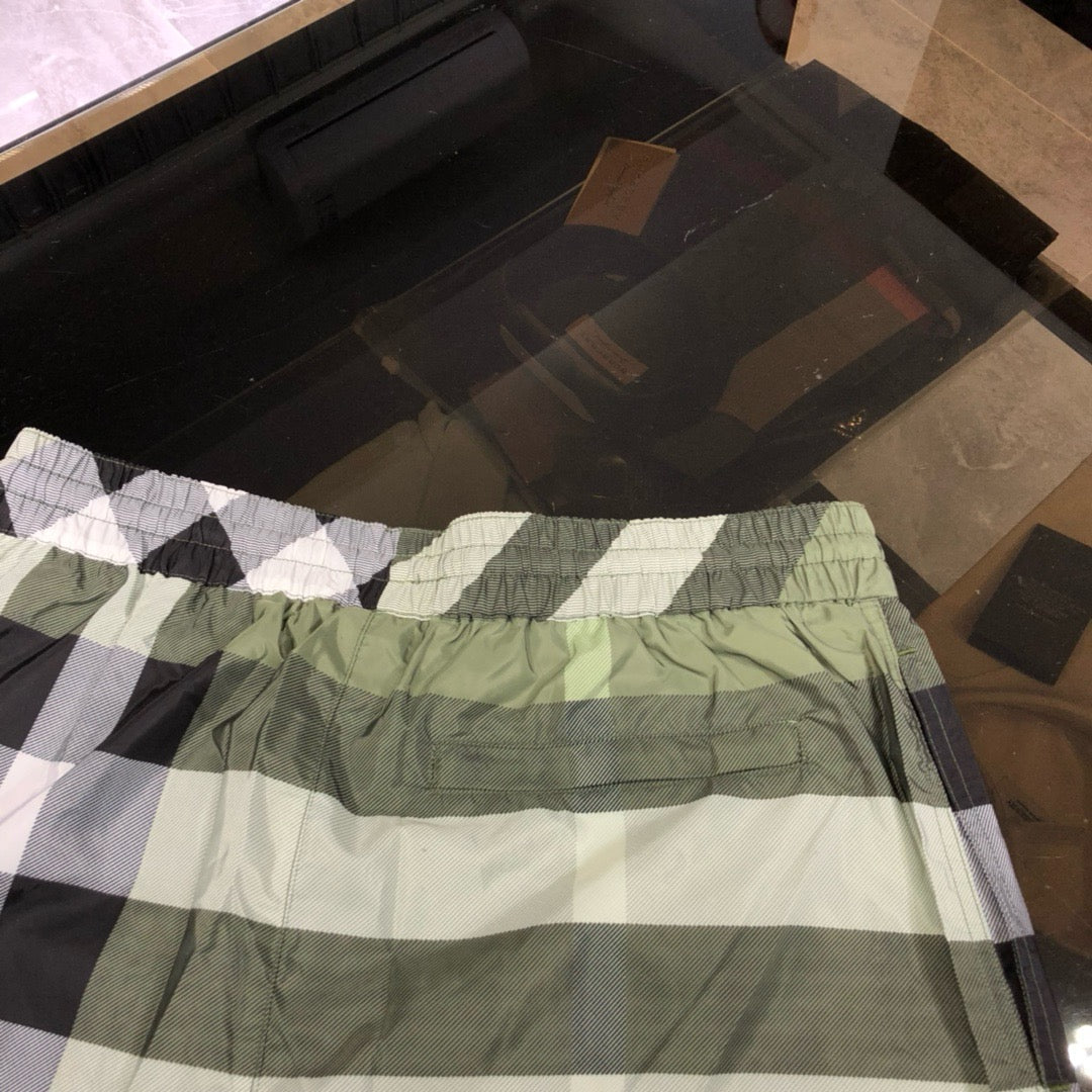 Mehrfarbige Shorts