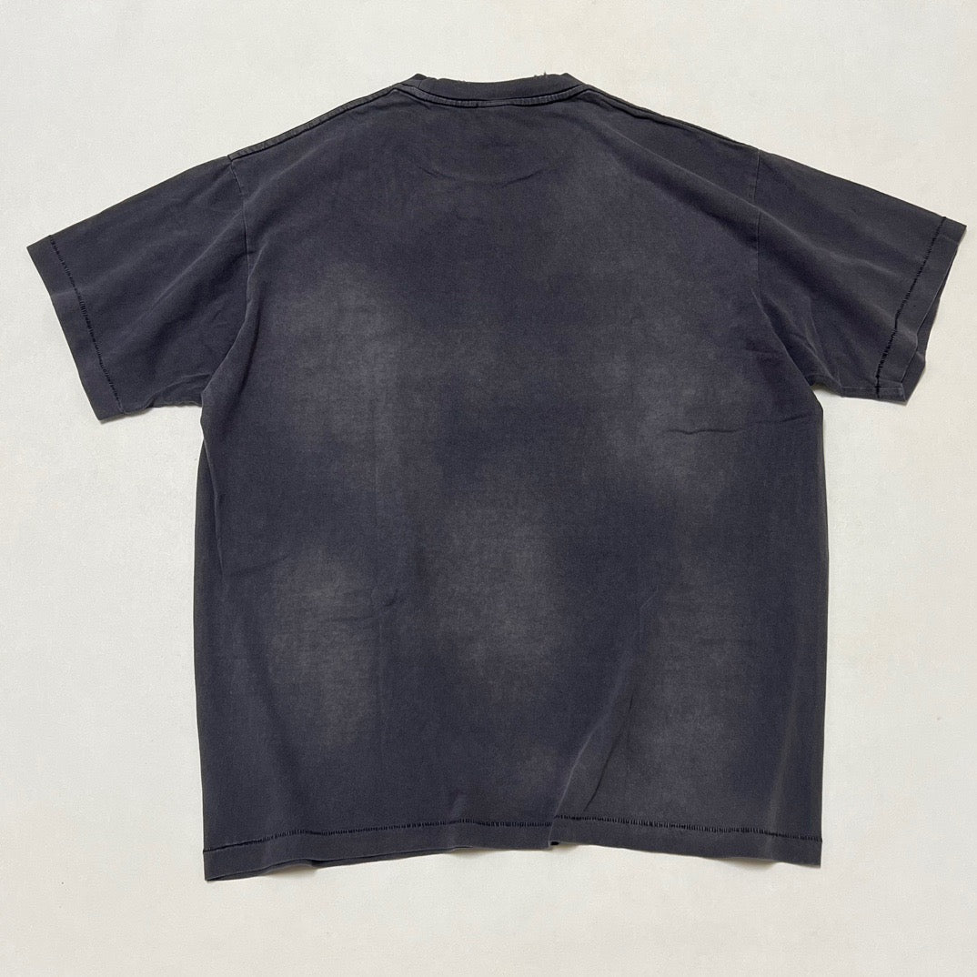 Camiseta negra oscura