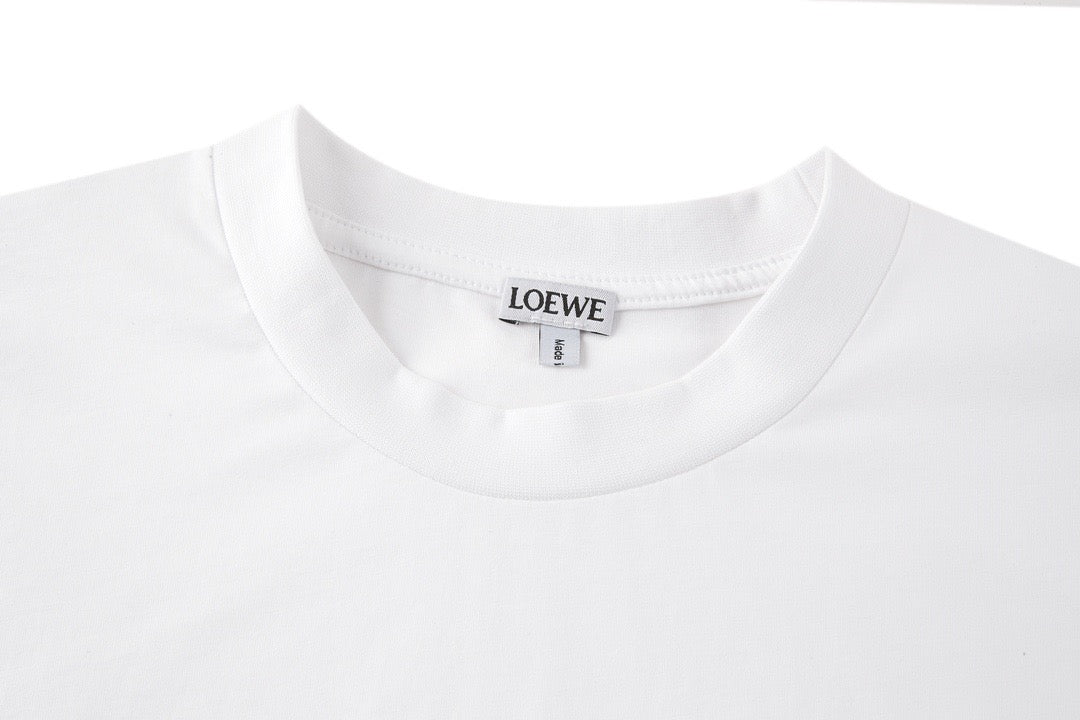 Camiseta en blanco y negro