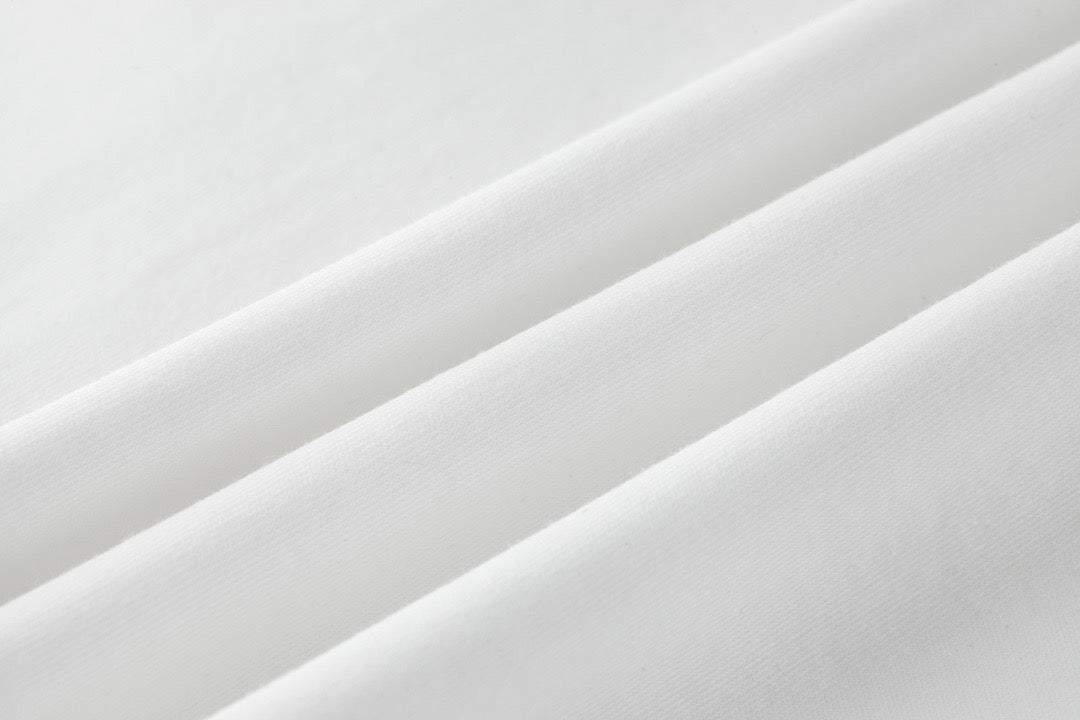 White T-shirt - Size M