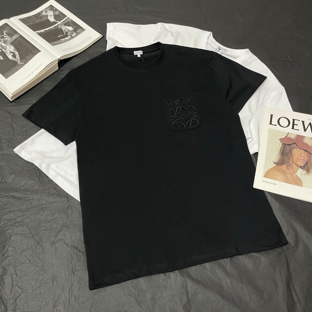 Camiseta blanca, negra y verde