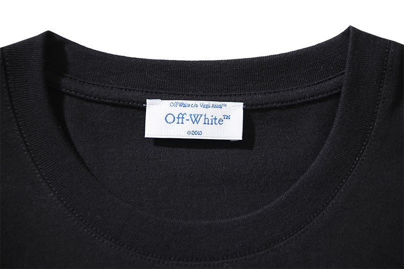 Camiseta en blanco y negro
