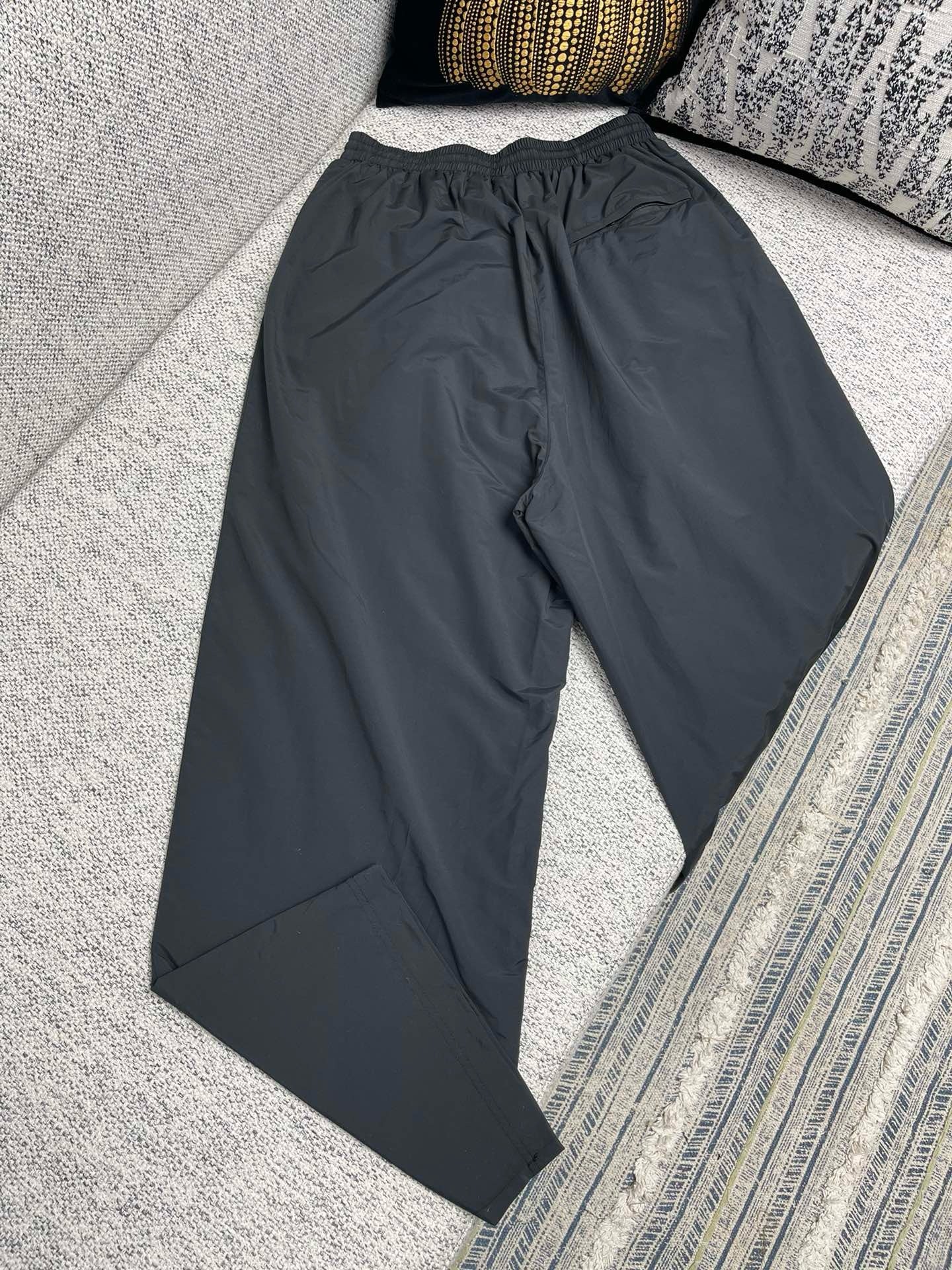 Pantalón negro