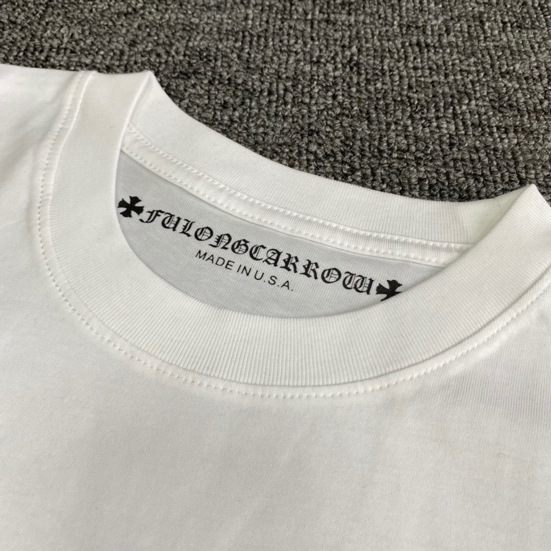Camiseta en blanco y negro