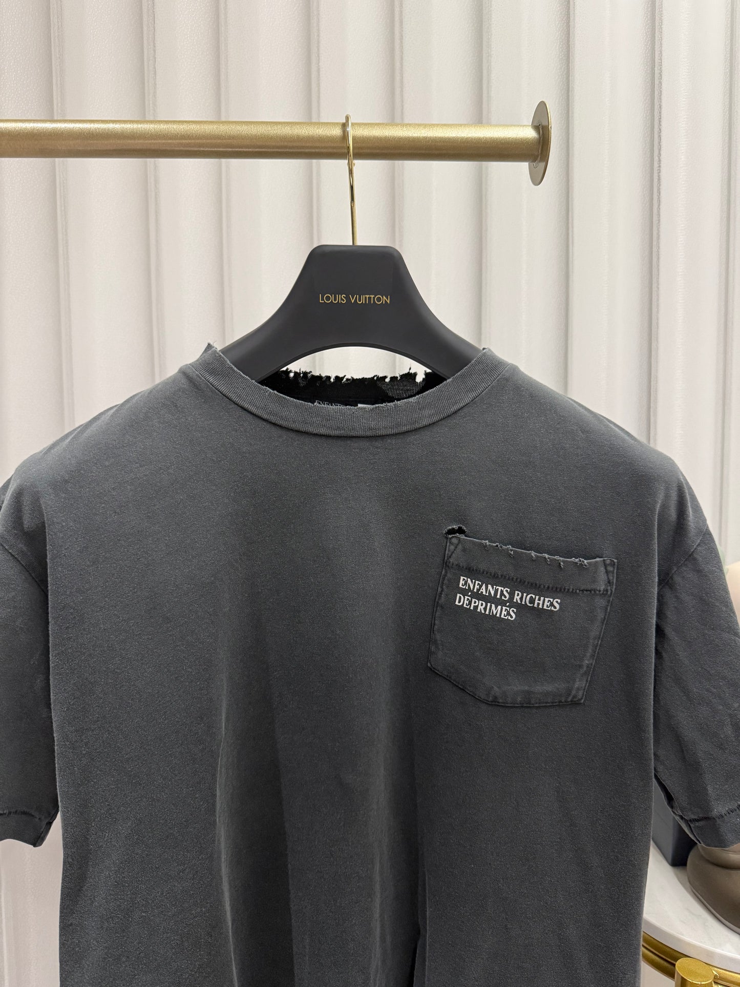 Schwarzes T-Shirt