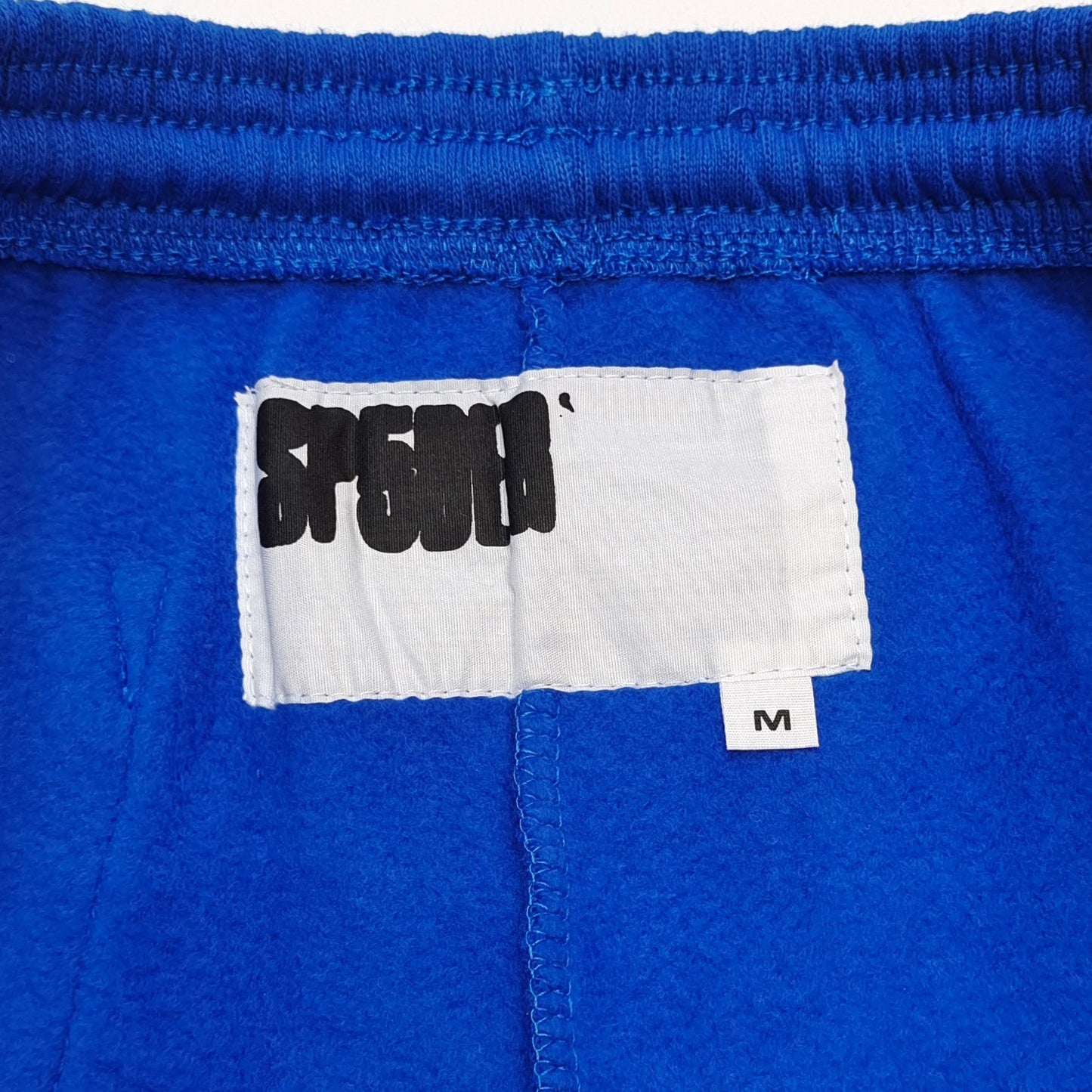 Blaue Hose